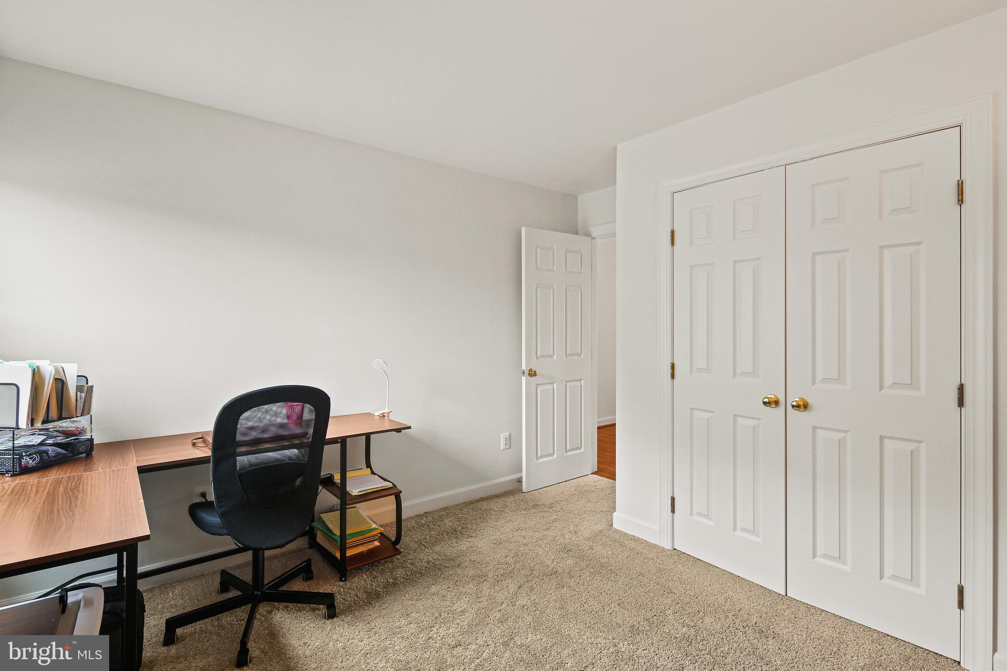 VILLAGE OF LONG REACH - Residential