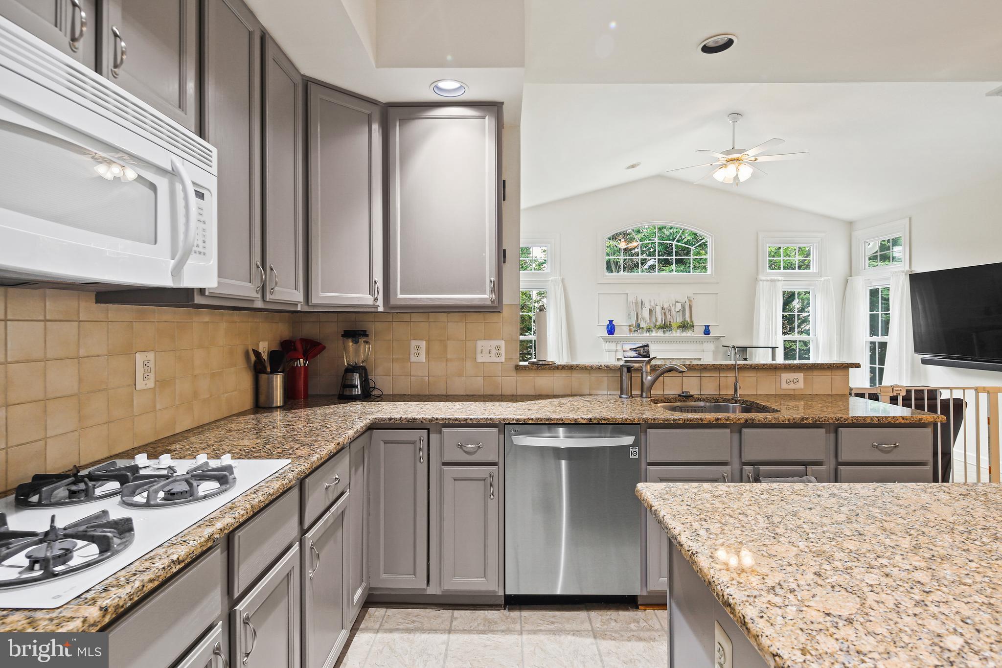 VILLAGE OF LONG REACH - Residential