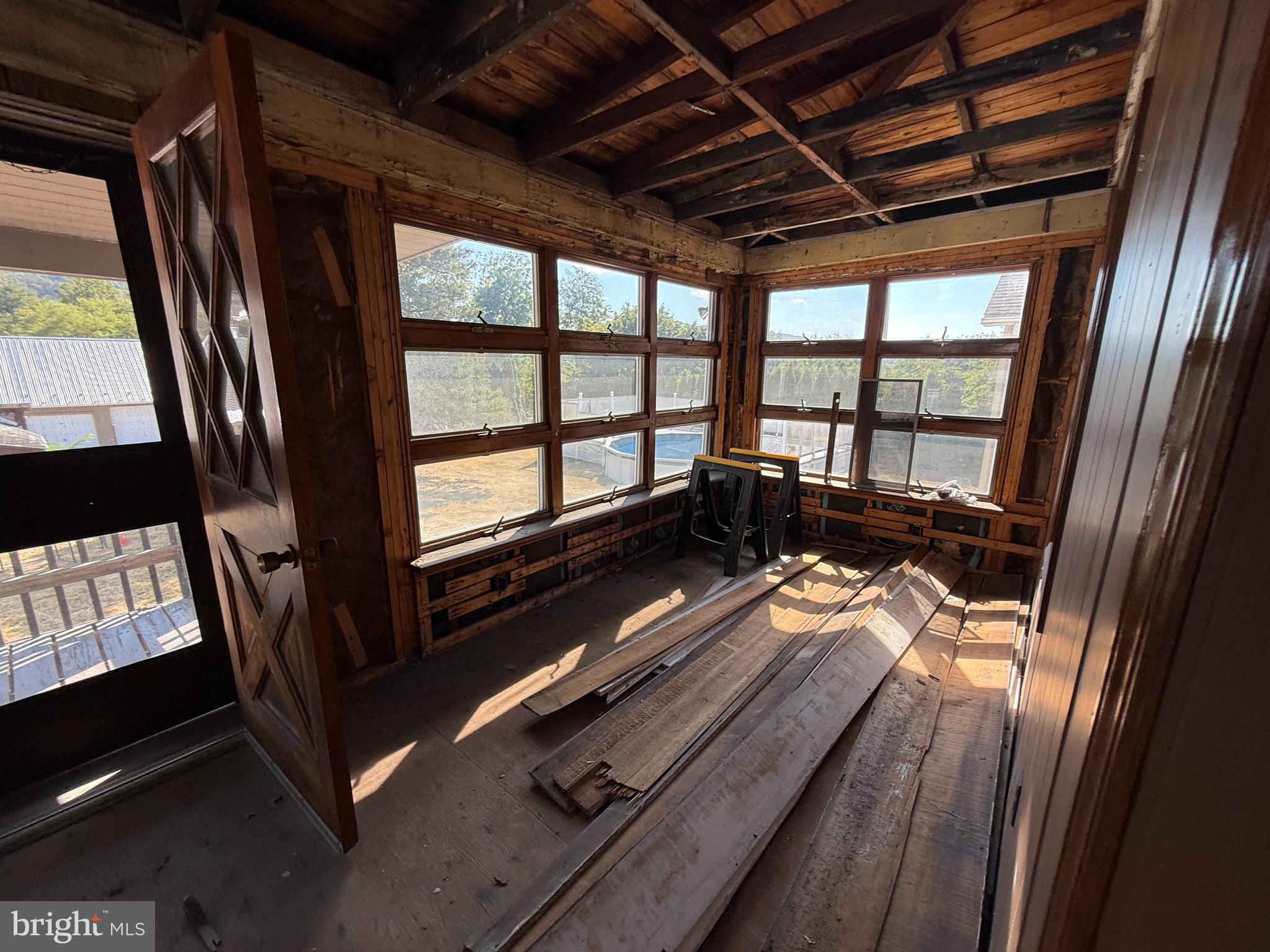 DUTCH HILL - Residential