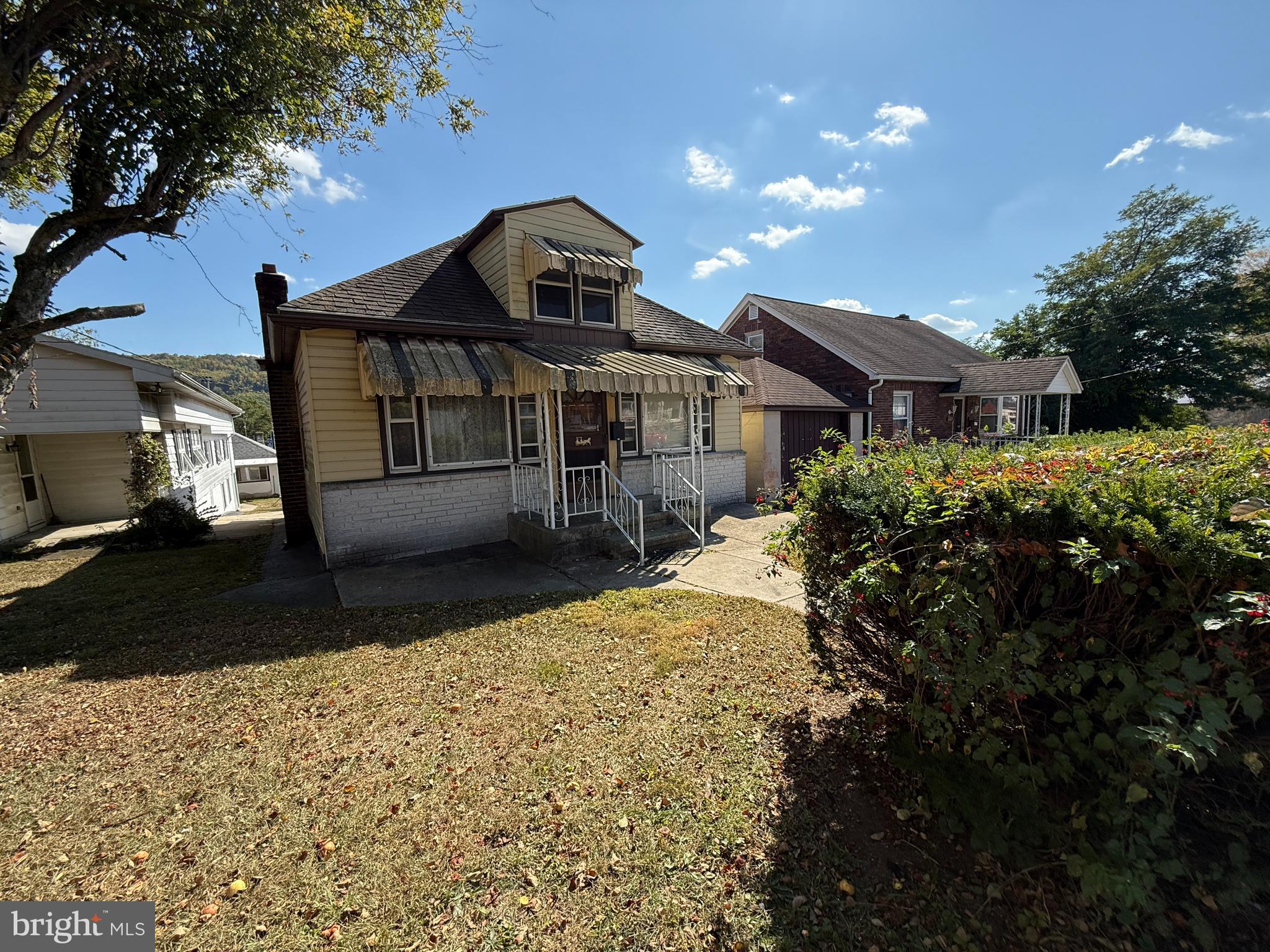 DUTCH HILL - Residential