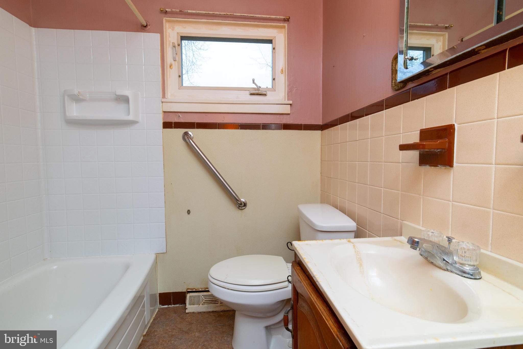 HATBORO LOFTS - Residential