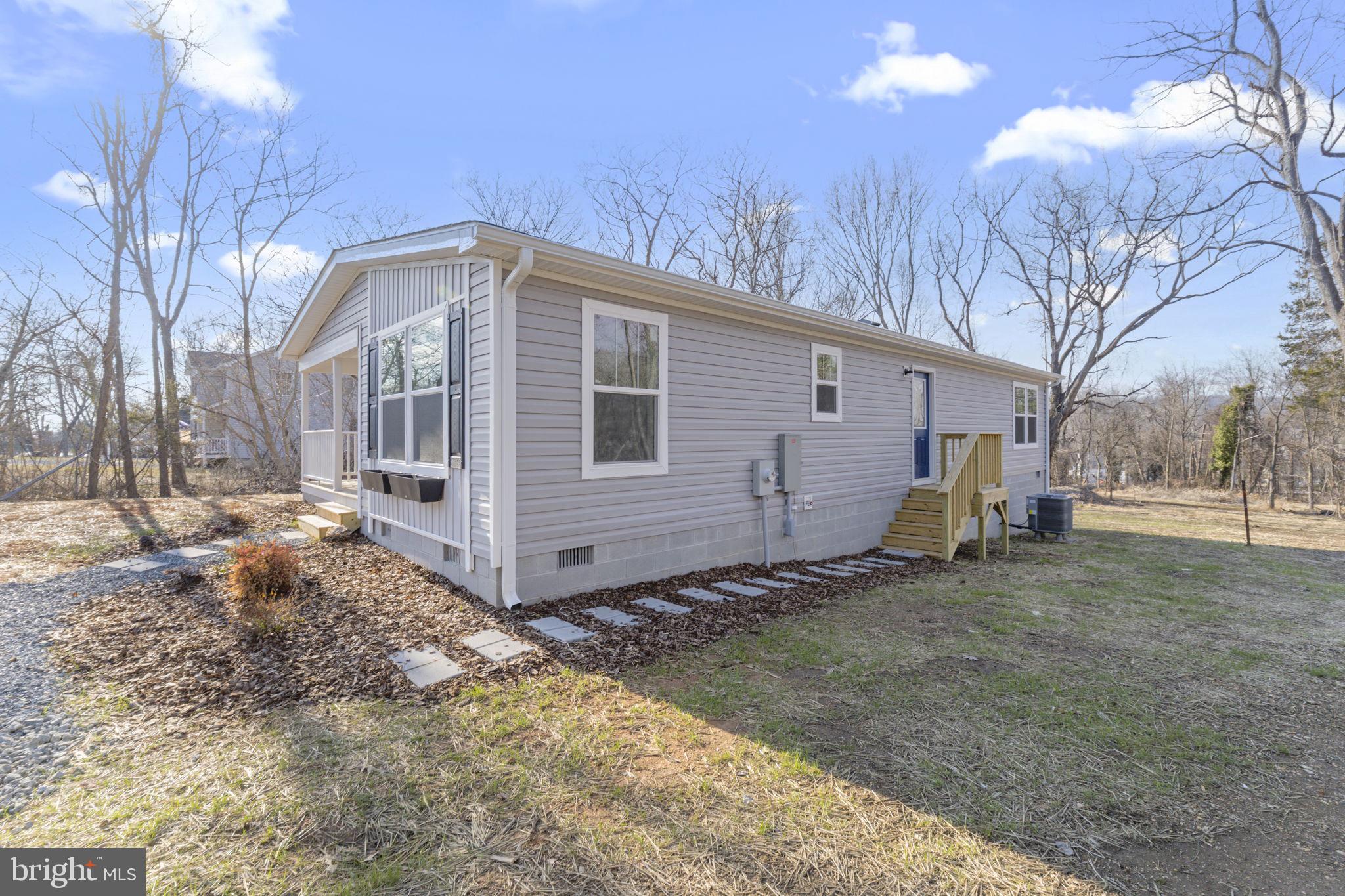 TOWN OF GORDONSVILLE - Residential