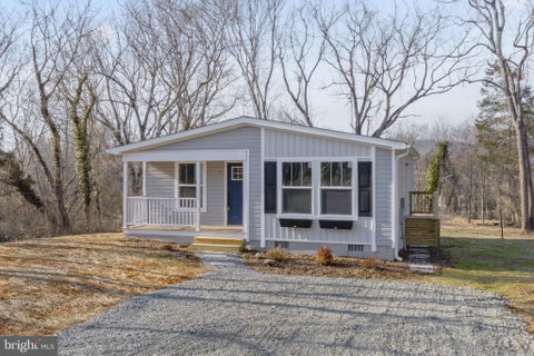 Photo of 328 East Street, GORDONSVILLE, VA 22942 (MLS # VAOR2013290)