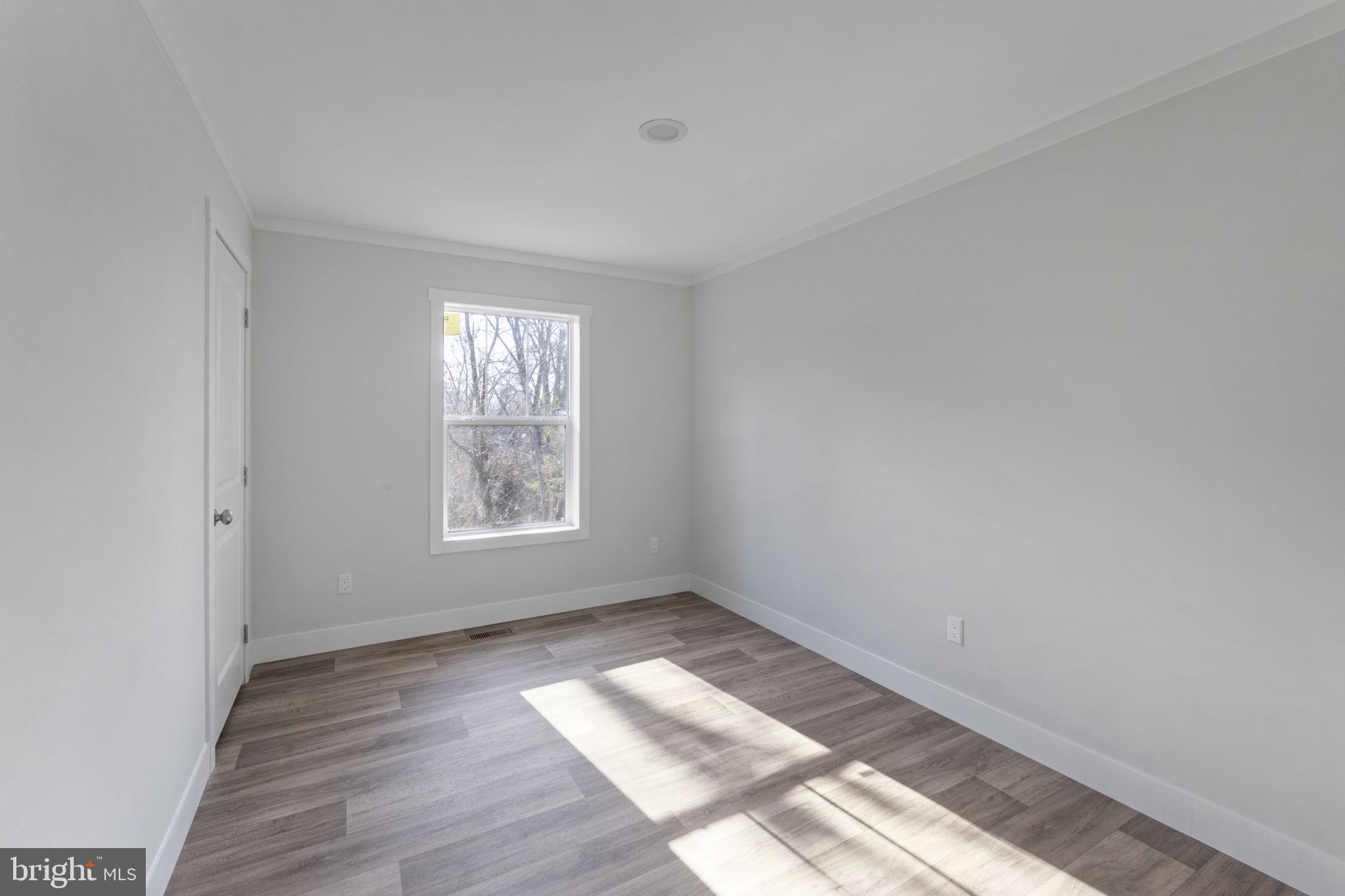 TOWN OF GORDONSVILLE - Residential