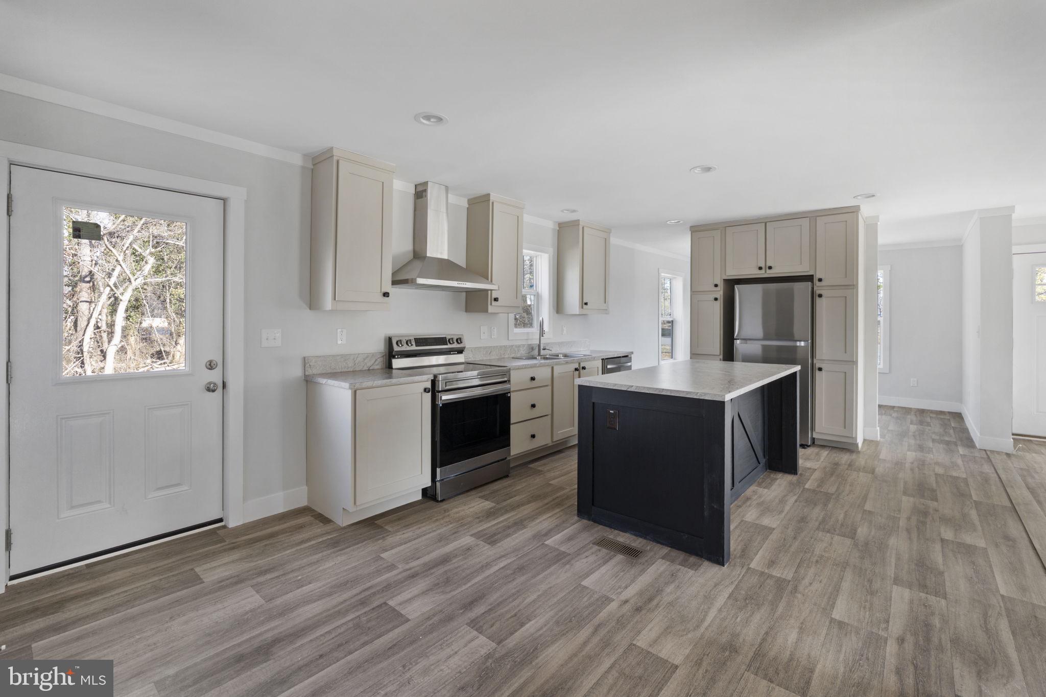 TOWN OF GORDONSVILLE - Residential