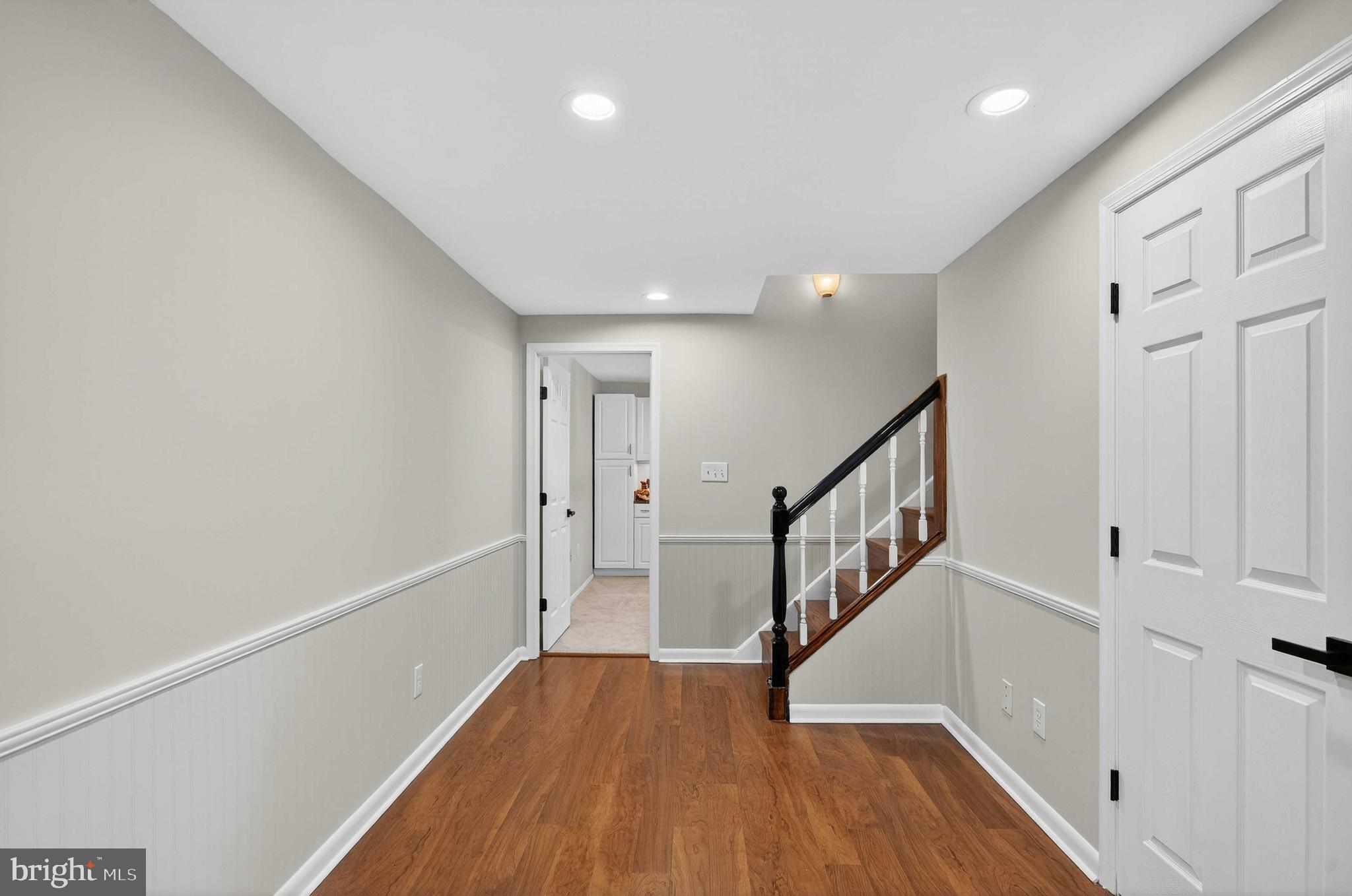 FAIRFAX STATION EAST - Residential