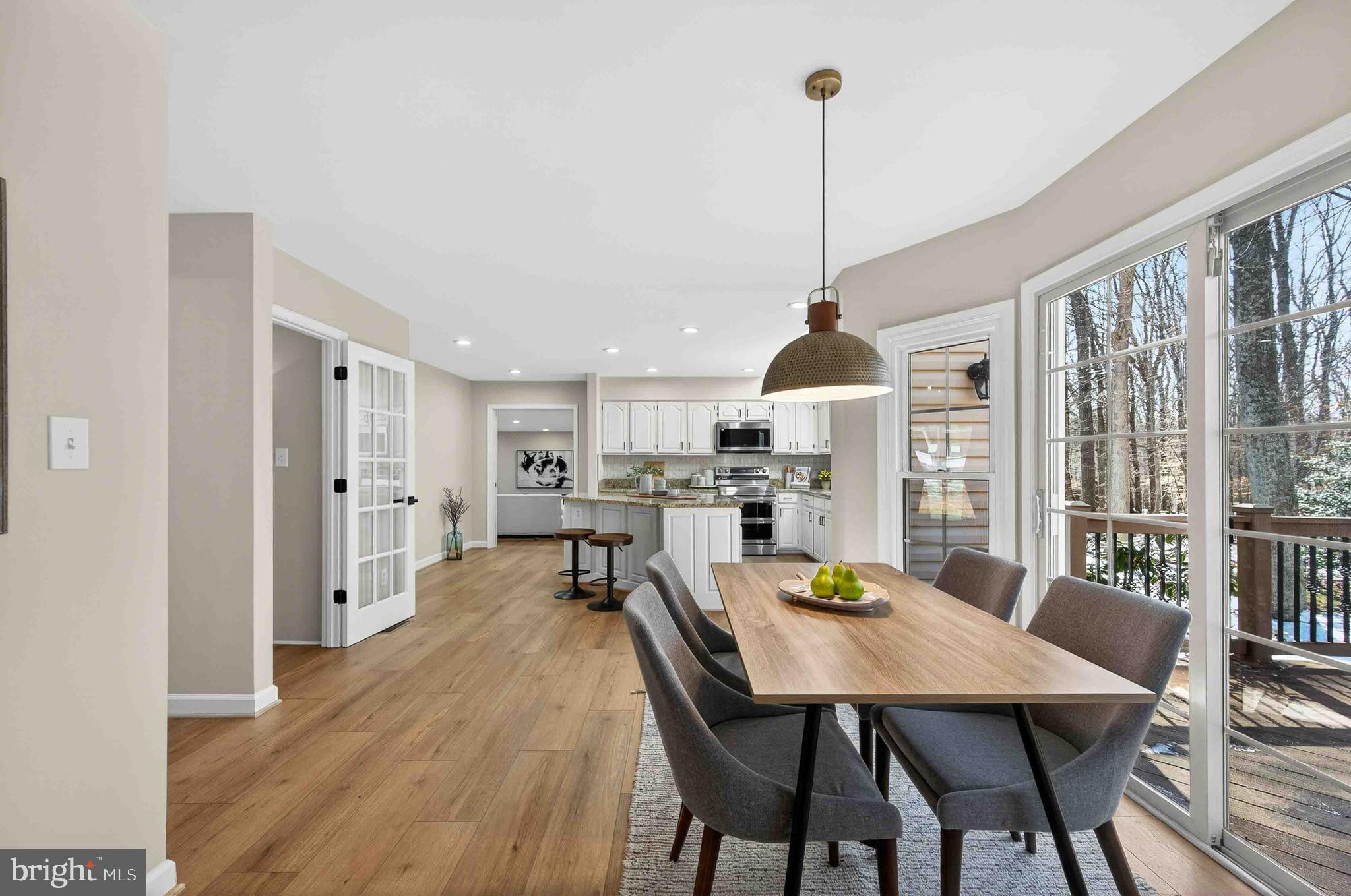 FAIRFAX STATION EAST - Residential