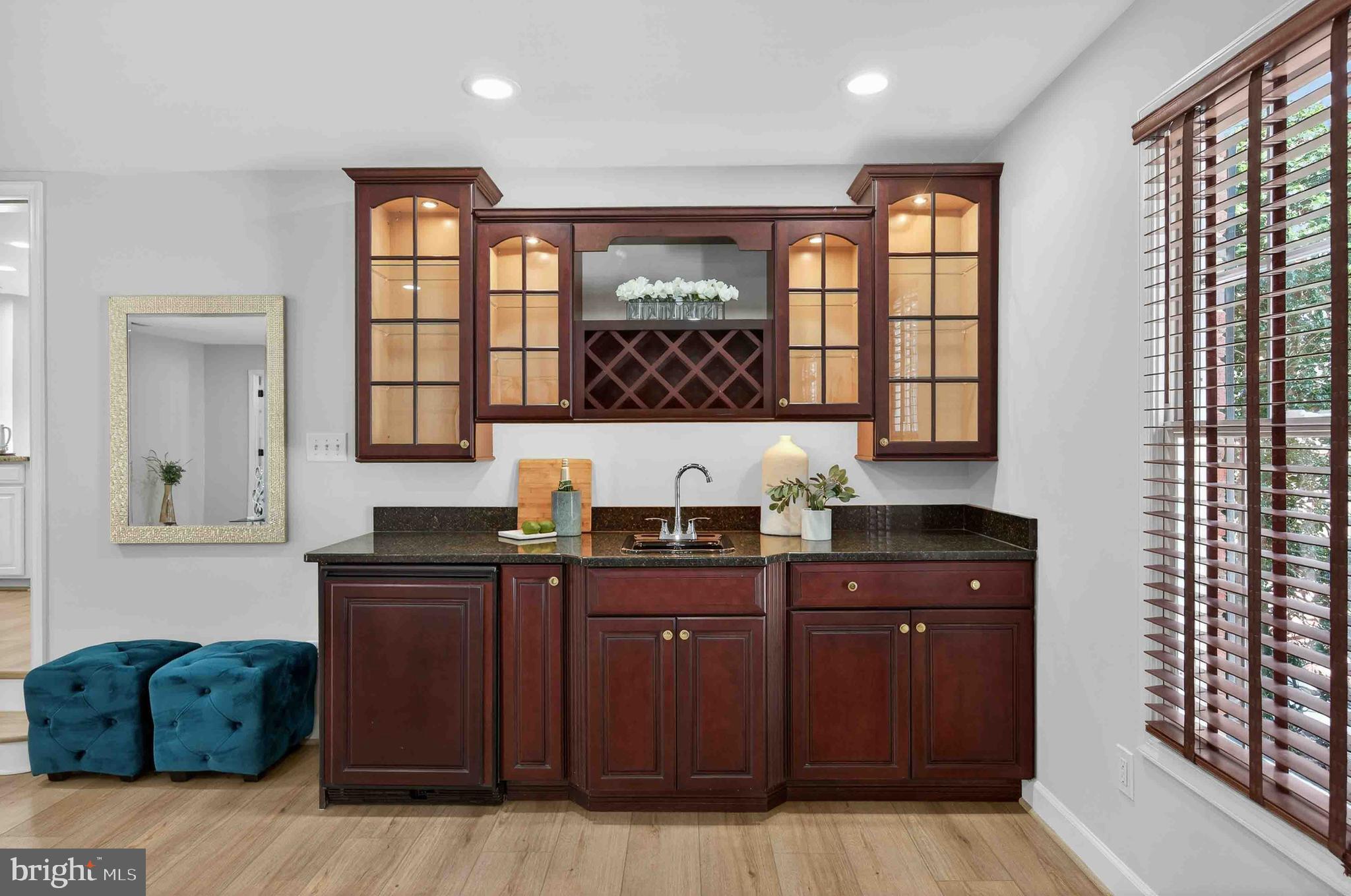 FAIRFAX STATION EAST - Residential