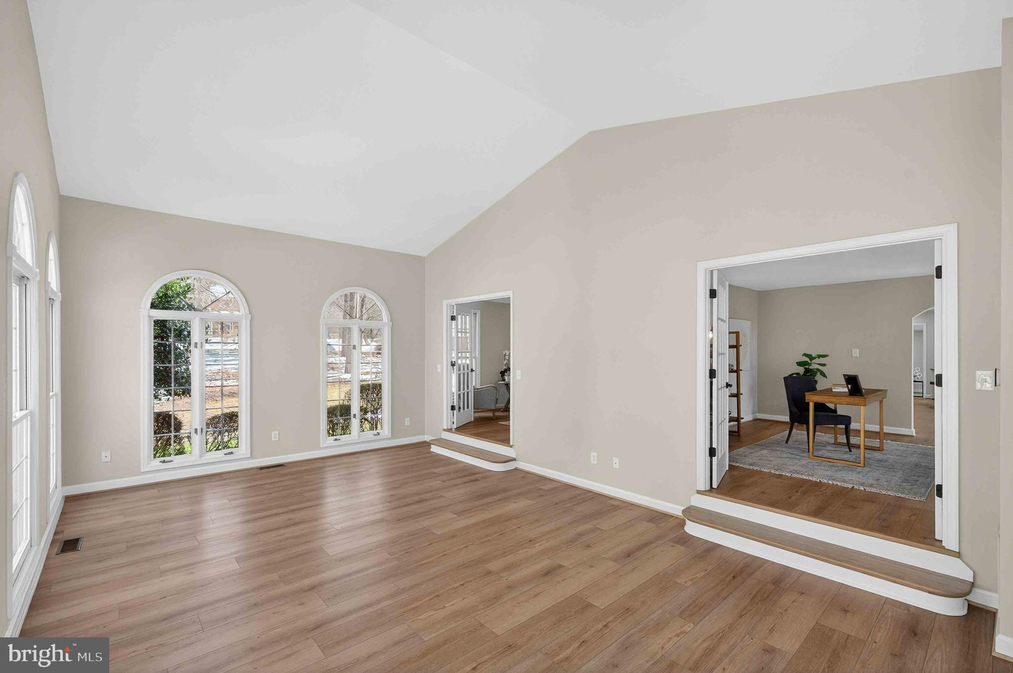 FAIRFAX STATION EAST - Residential