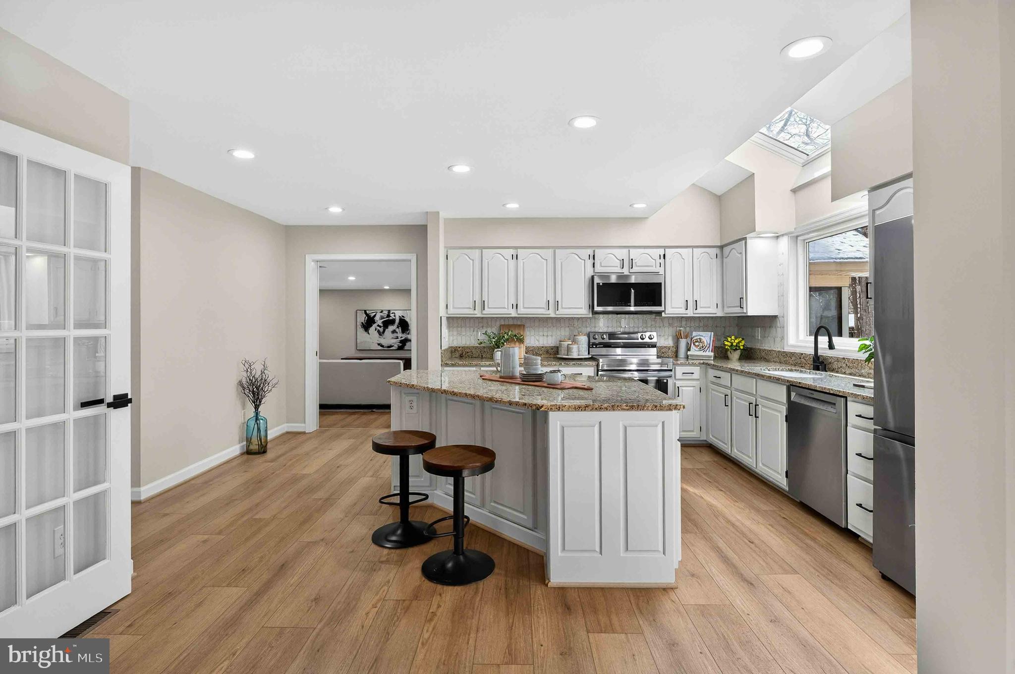 FAIRFAX STATION EAST - Residential