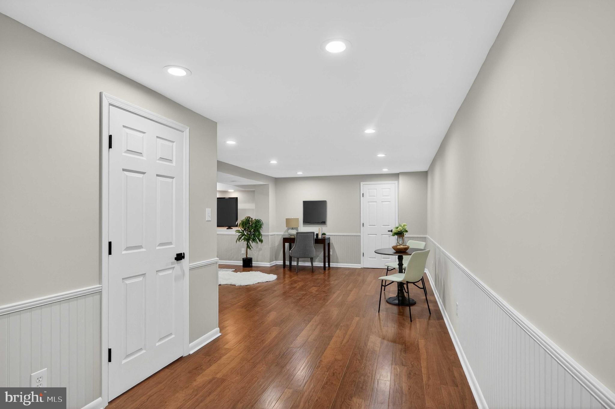 FAIRFAX STATION EAST - Residential