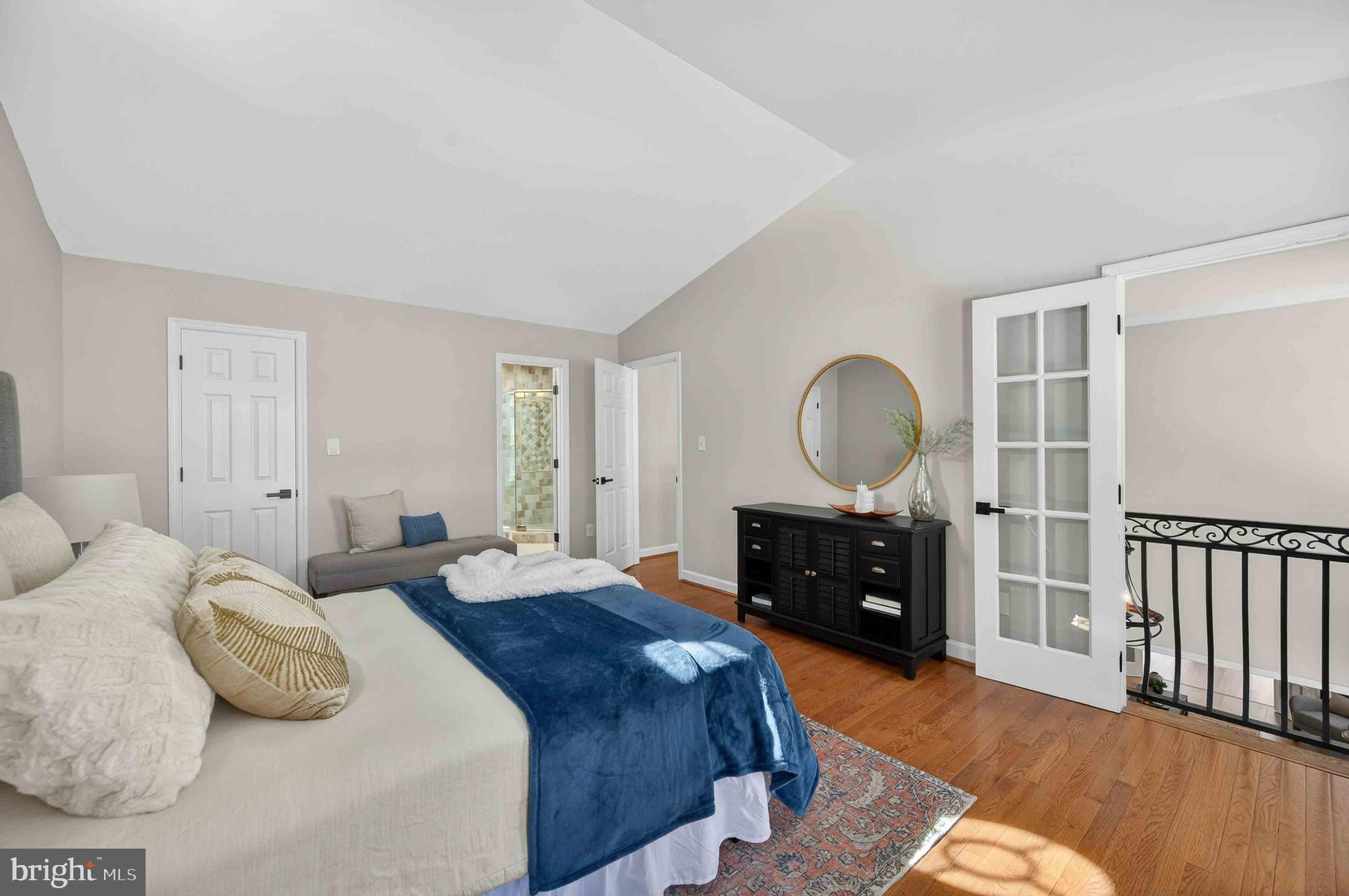 FAIRFAX STATION EAST - Residential