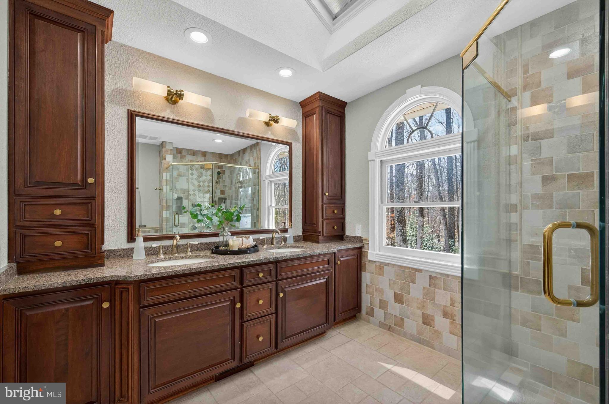 FAIRFAX STATION EAST - Residential