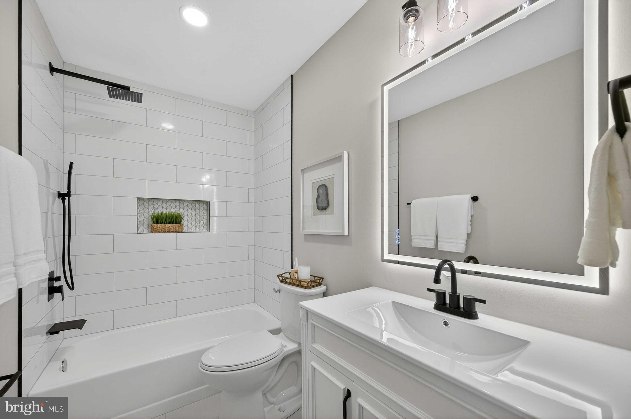 FAIRFAX STATION EAST - Residential