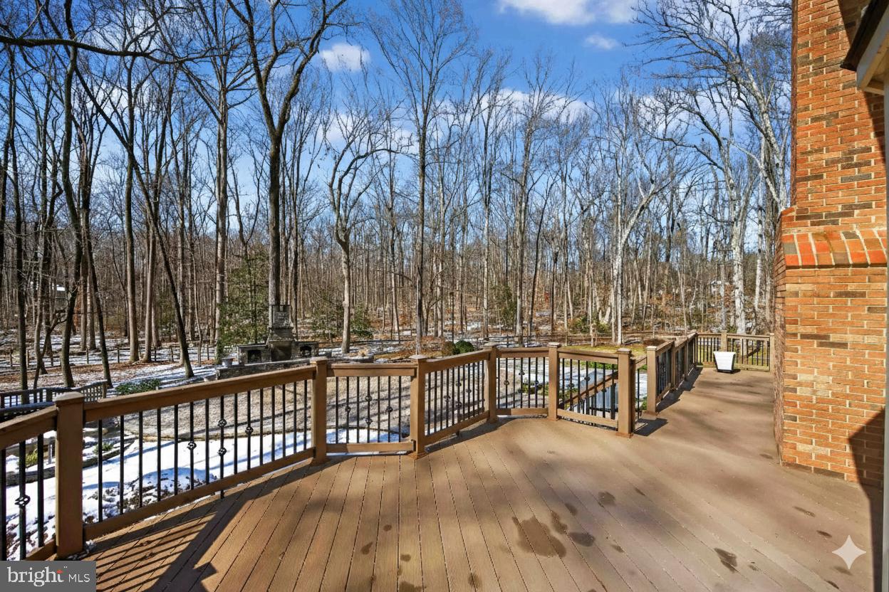 FAIRFAX STATION EAST - Residential