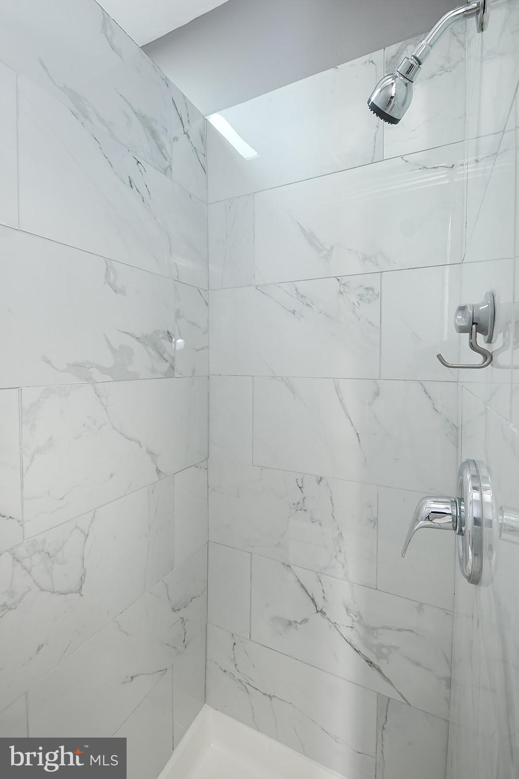 UNION SQUARE - Residential Lease