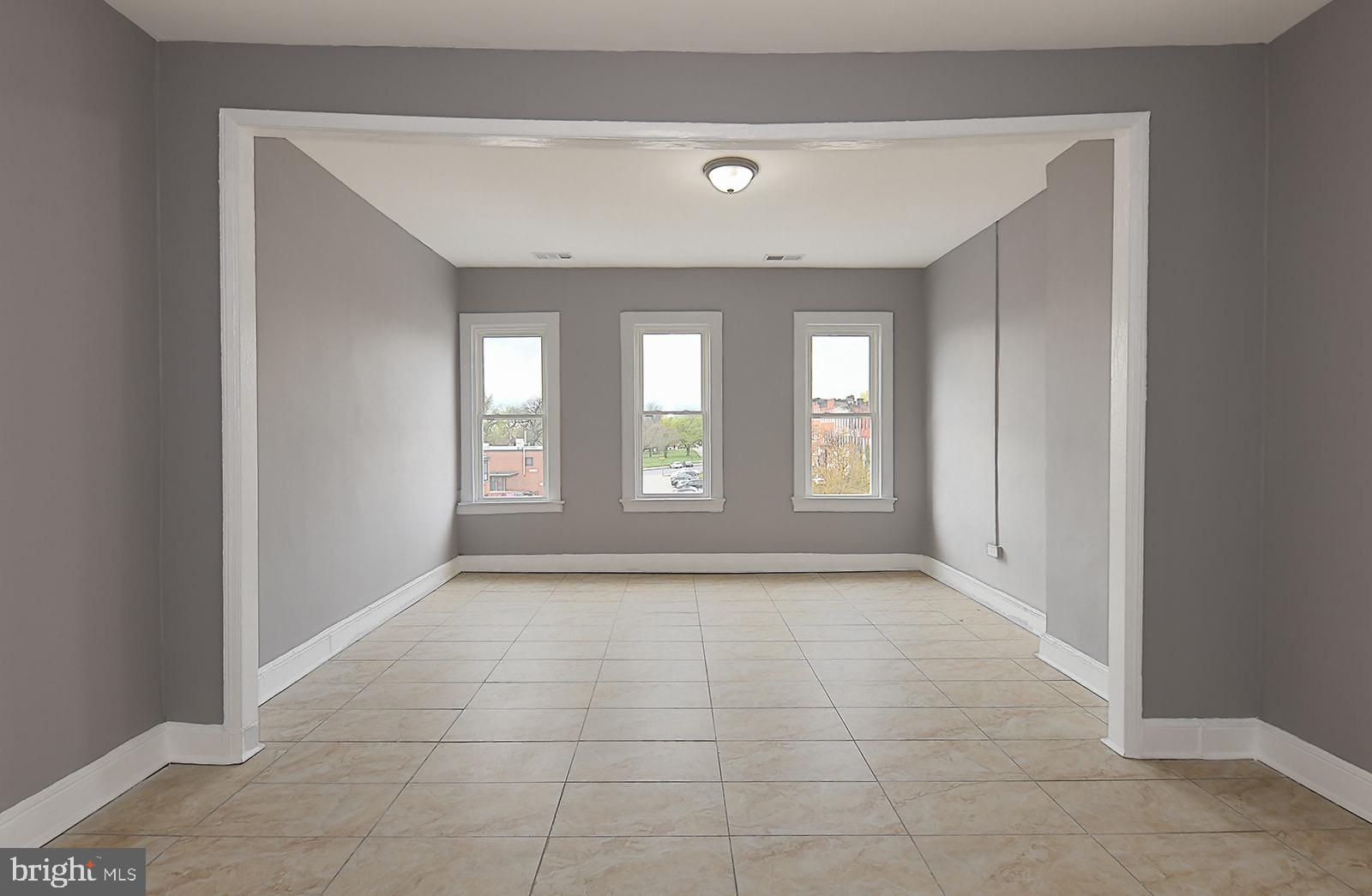 UNION SQUARE - Residential Lease