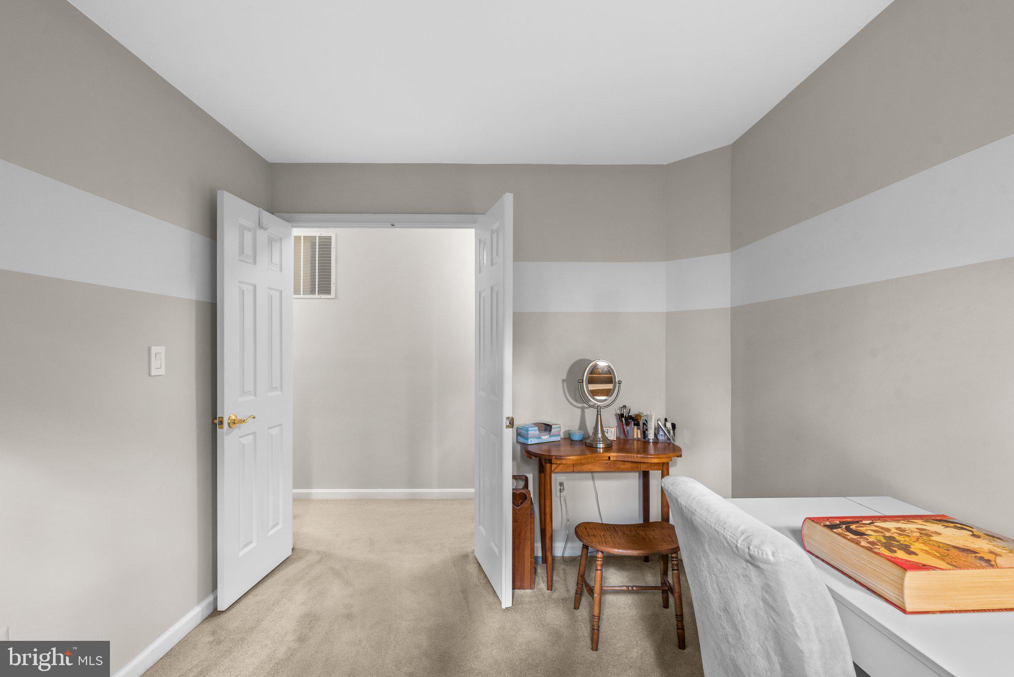 HALLOWELL - Residential