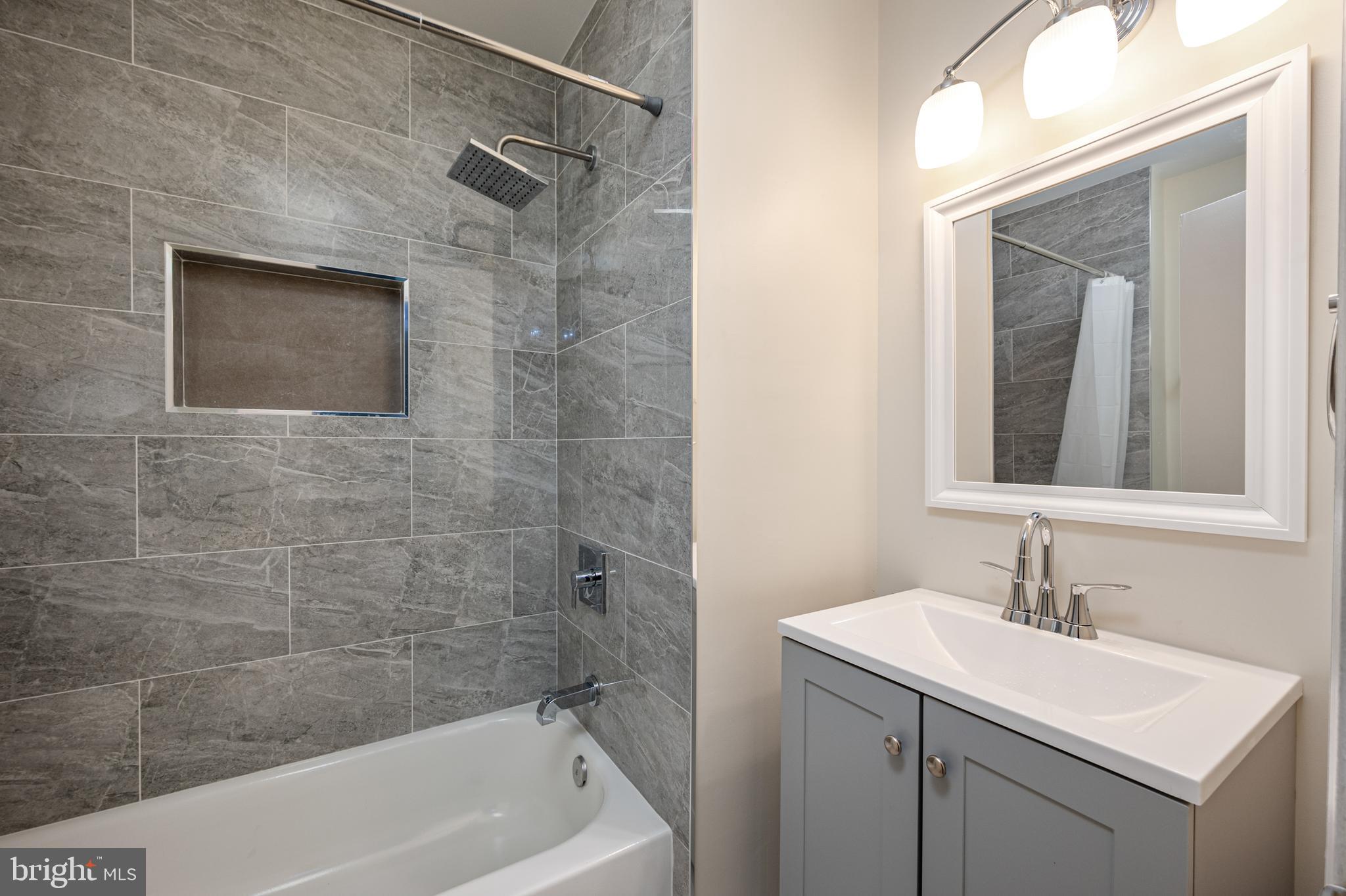 MARLTON - Residential