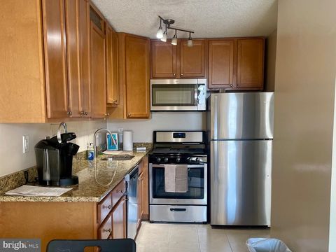 Photo of 5225 Pooks Hill Road #1607N, BETHESDA, MD 20814 (MLS # MDMC2208206)