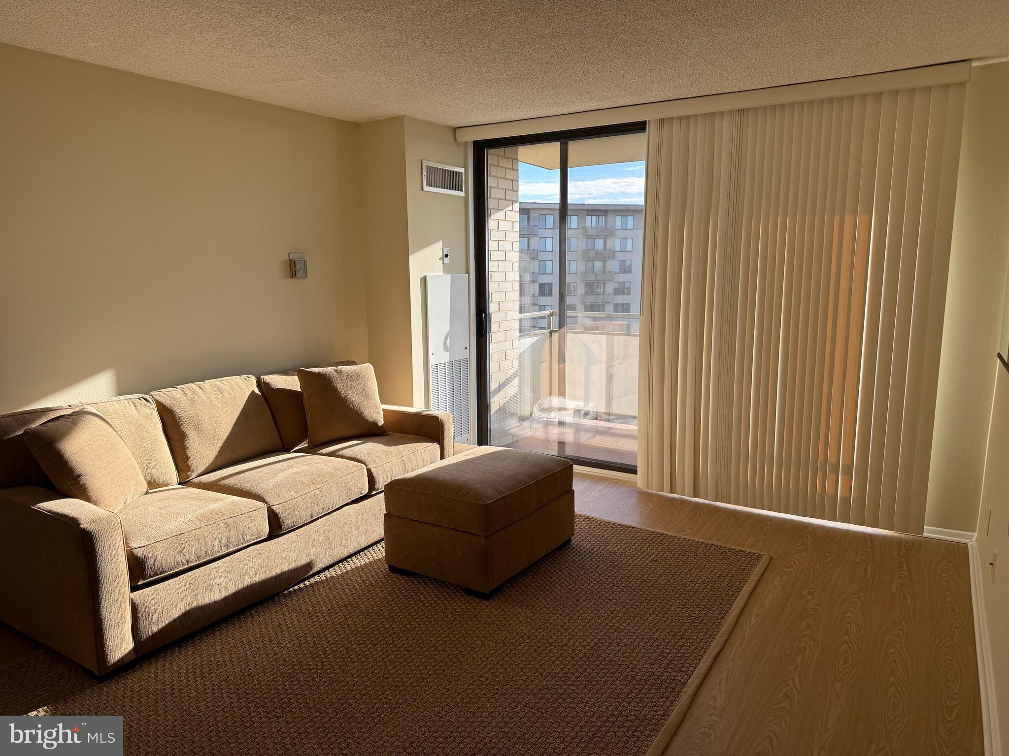 5225 POOKS HILL ROAD 1607N