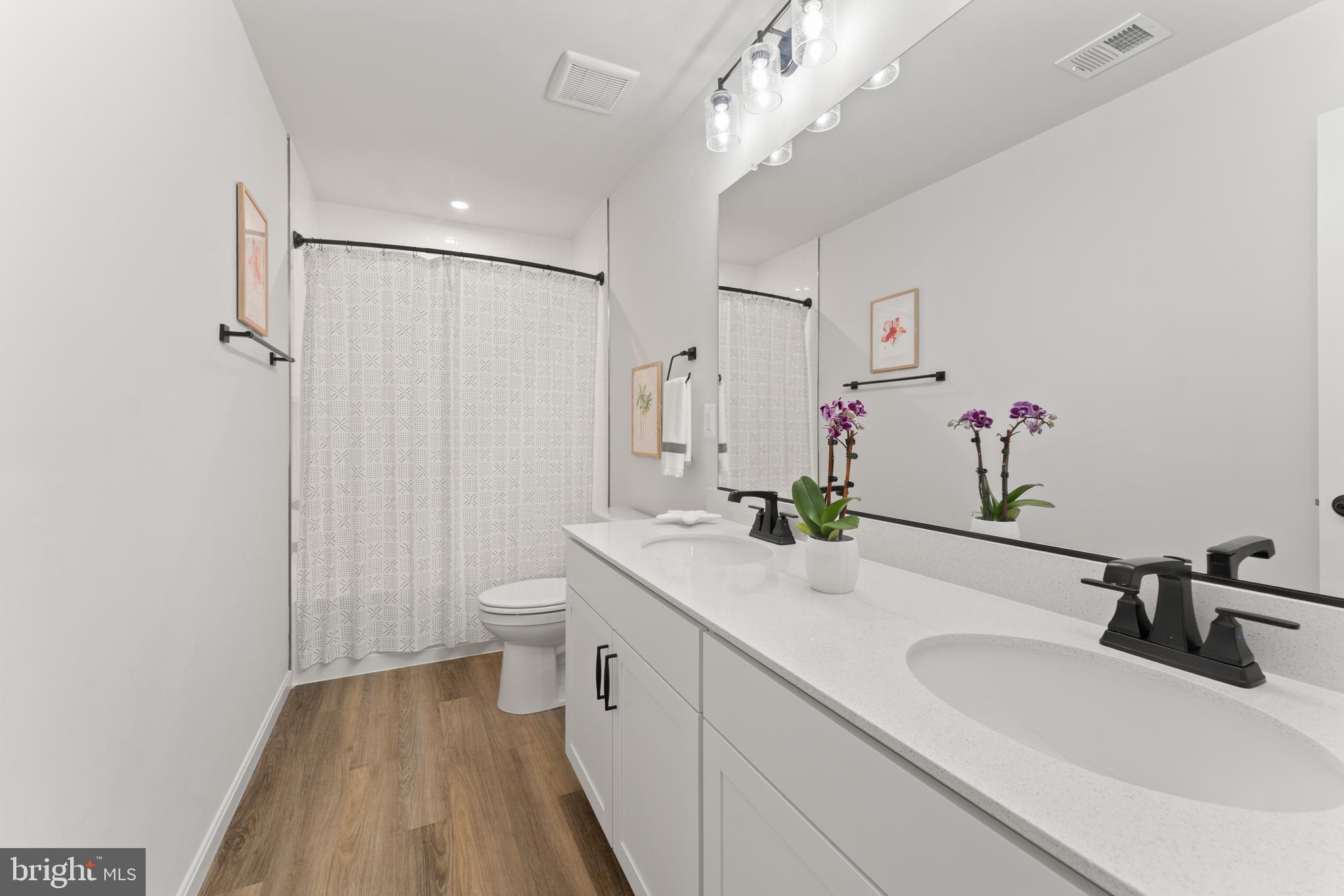 HARRISON VILLAGE - Residential