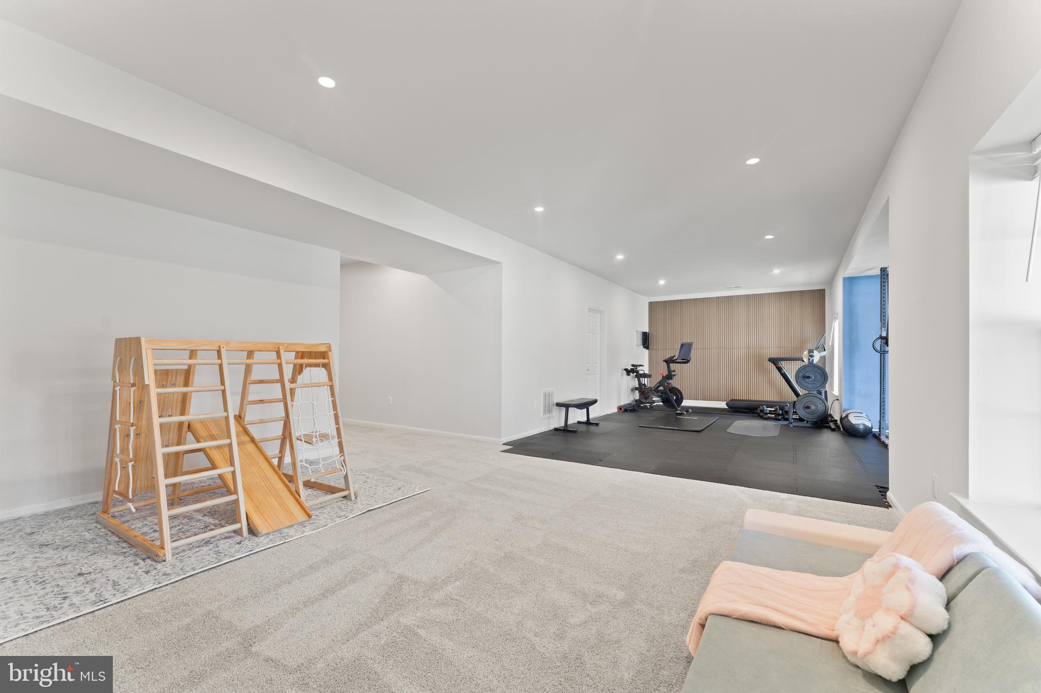 HARRISON VILLAGE - Residential