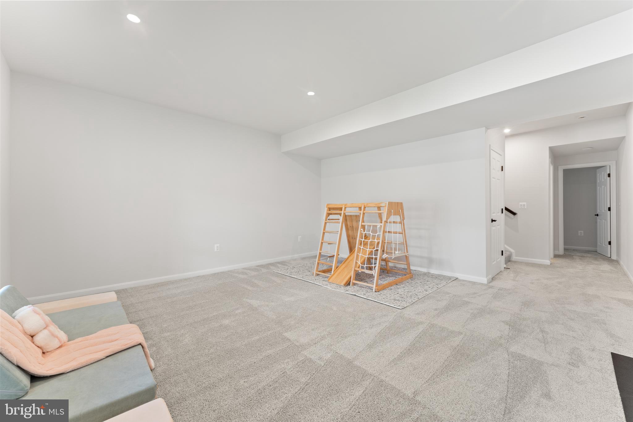 HARRISON VILLAGE - Residential