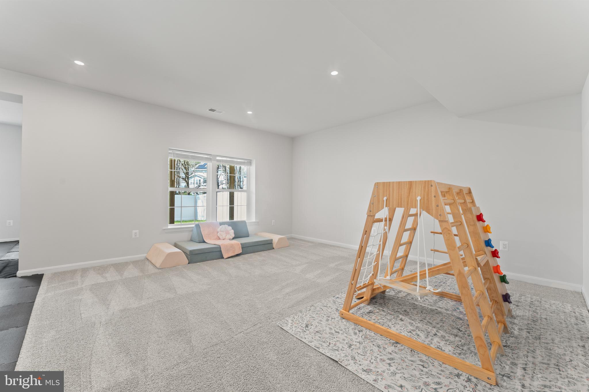 HARRISON VILLAGE - Residential