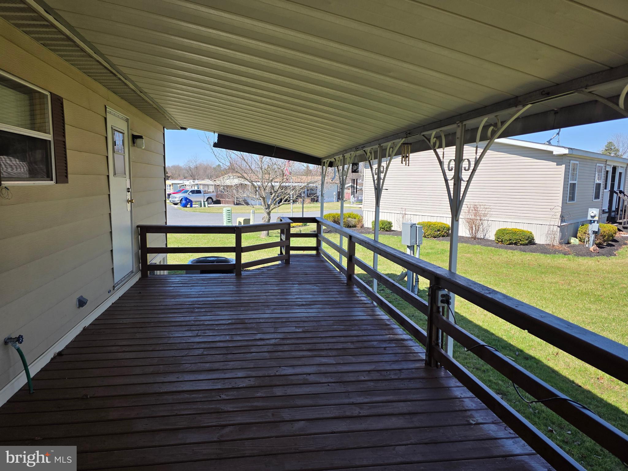 LINCOLN ESTATES MHP - Residential