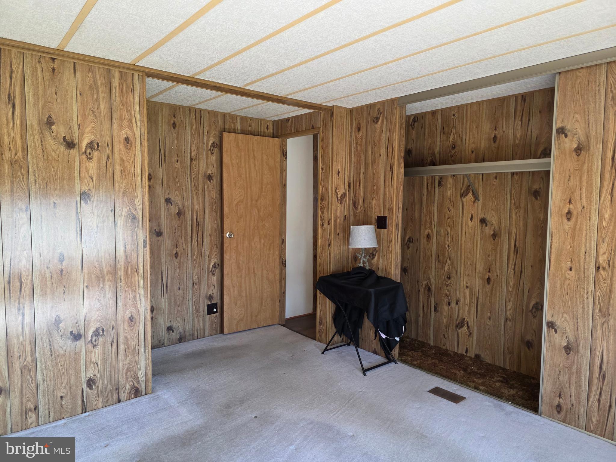 LINCOLN ESTATES MHP - Residential