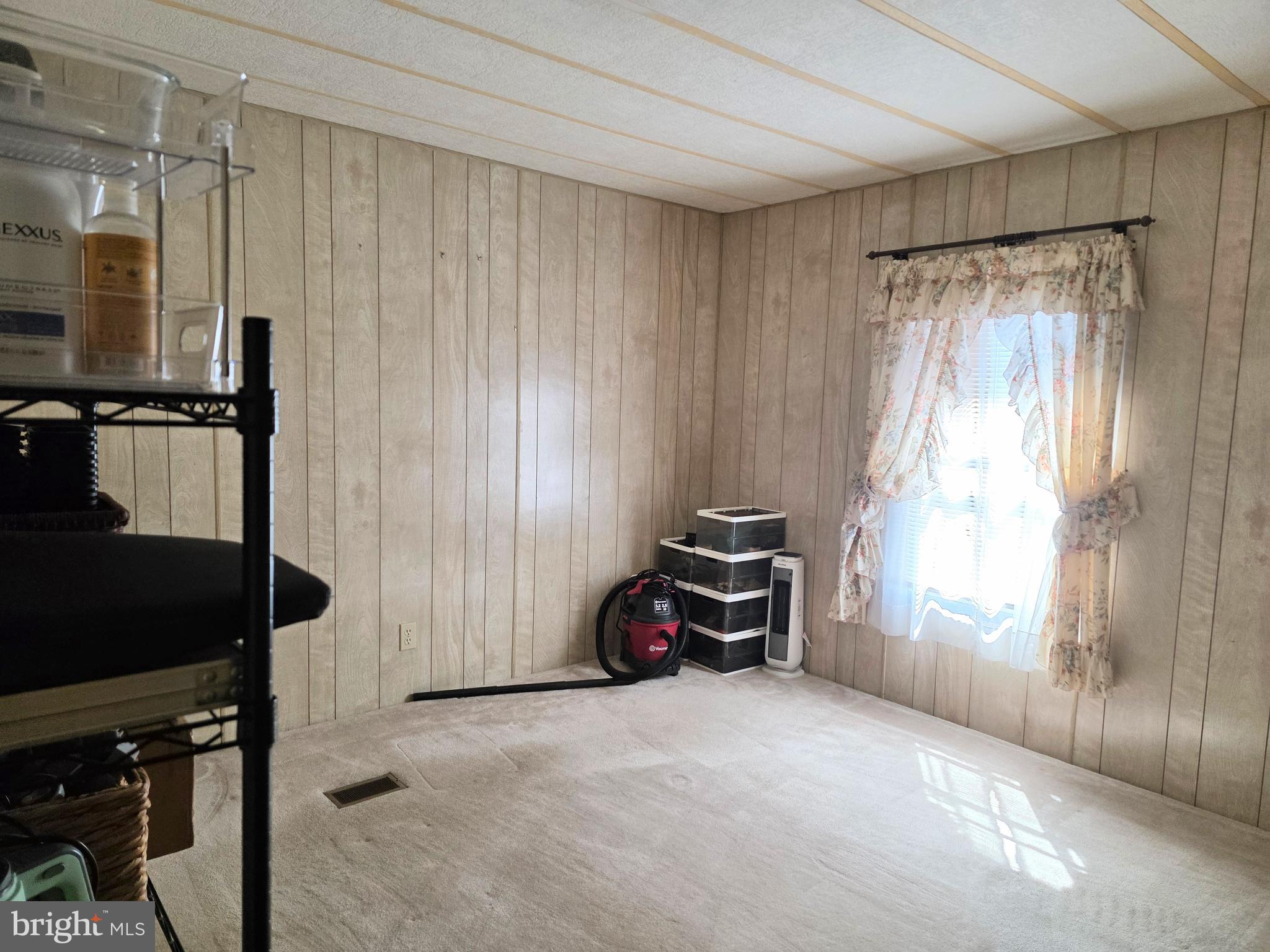 LINCOLN ESTATES MHP - Residential