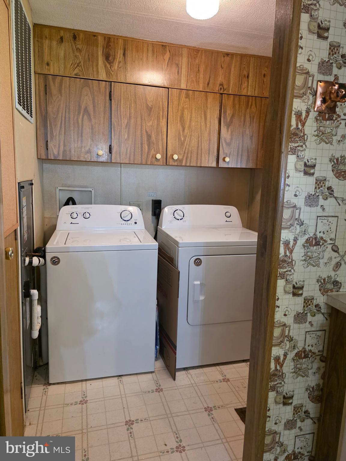 LINCOLN ESTATES MHP - Residential