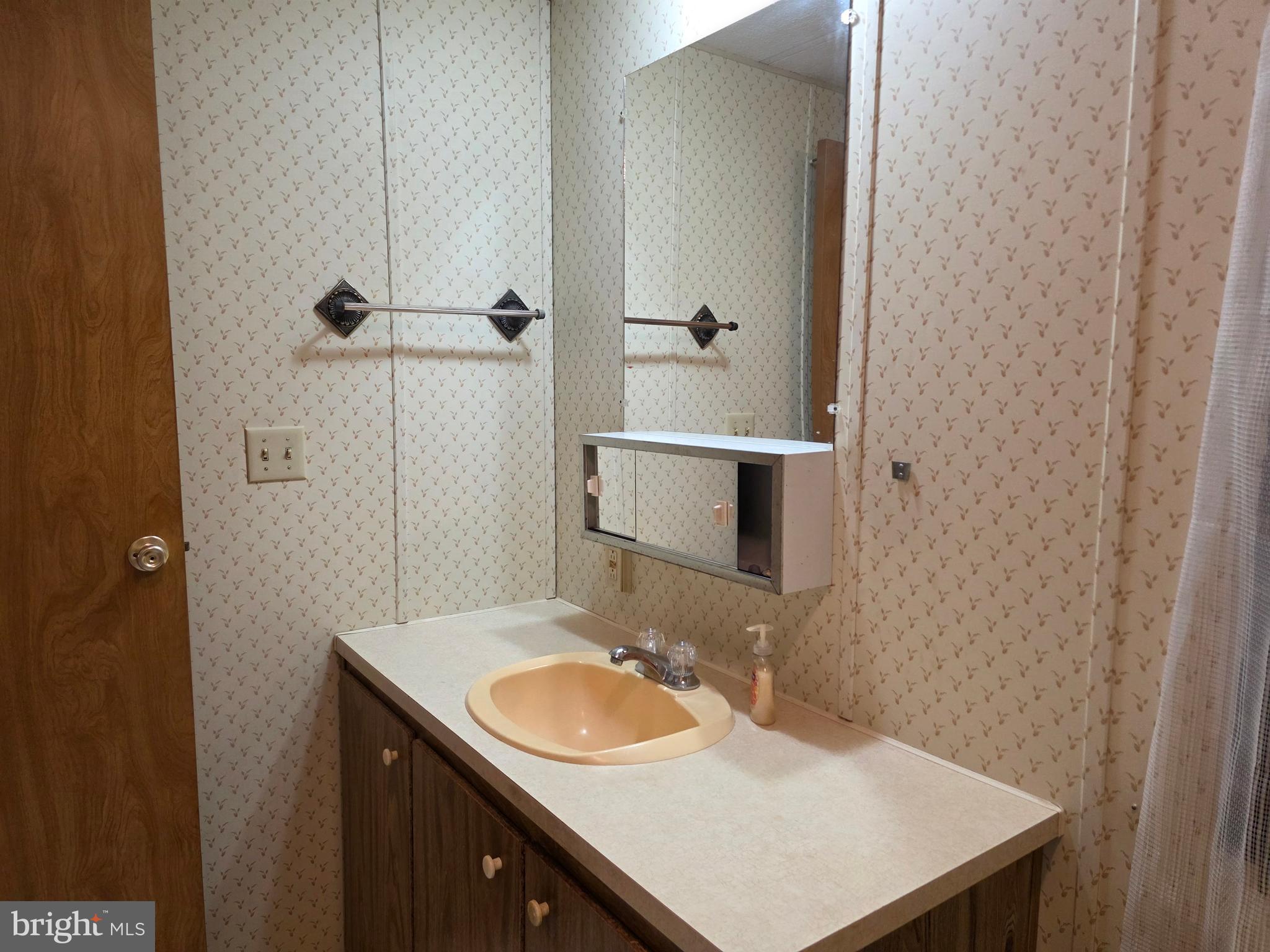 LINCOLN ESTATES MHP - Residential