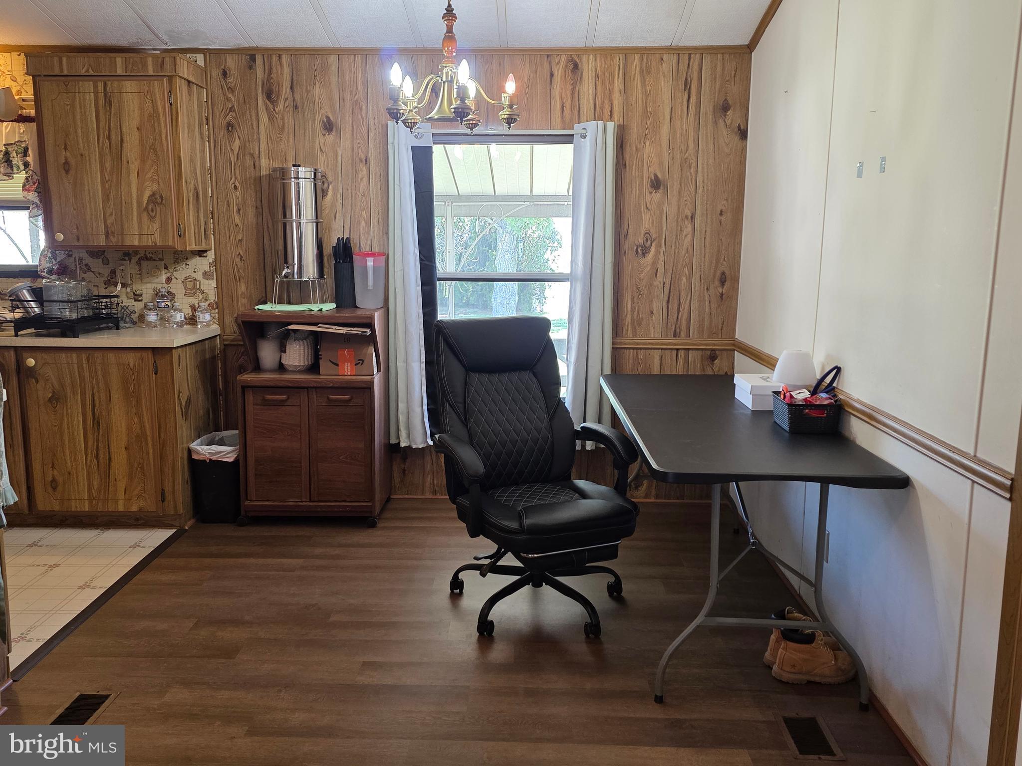 LINCOLN ESTATES MHP - Residential