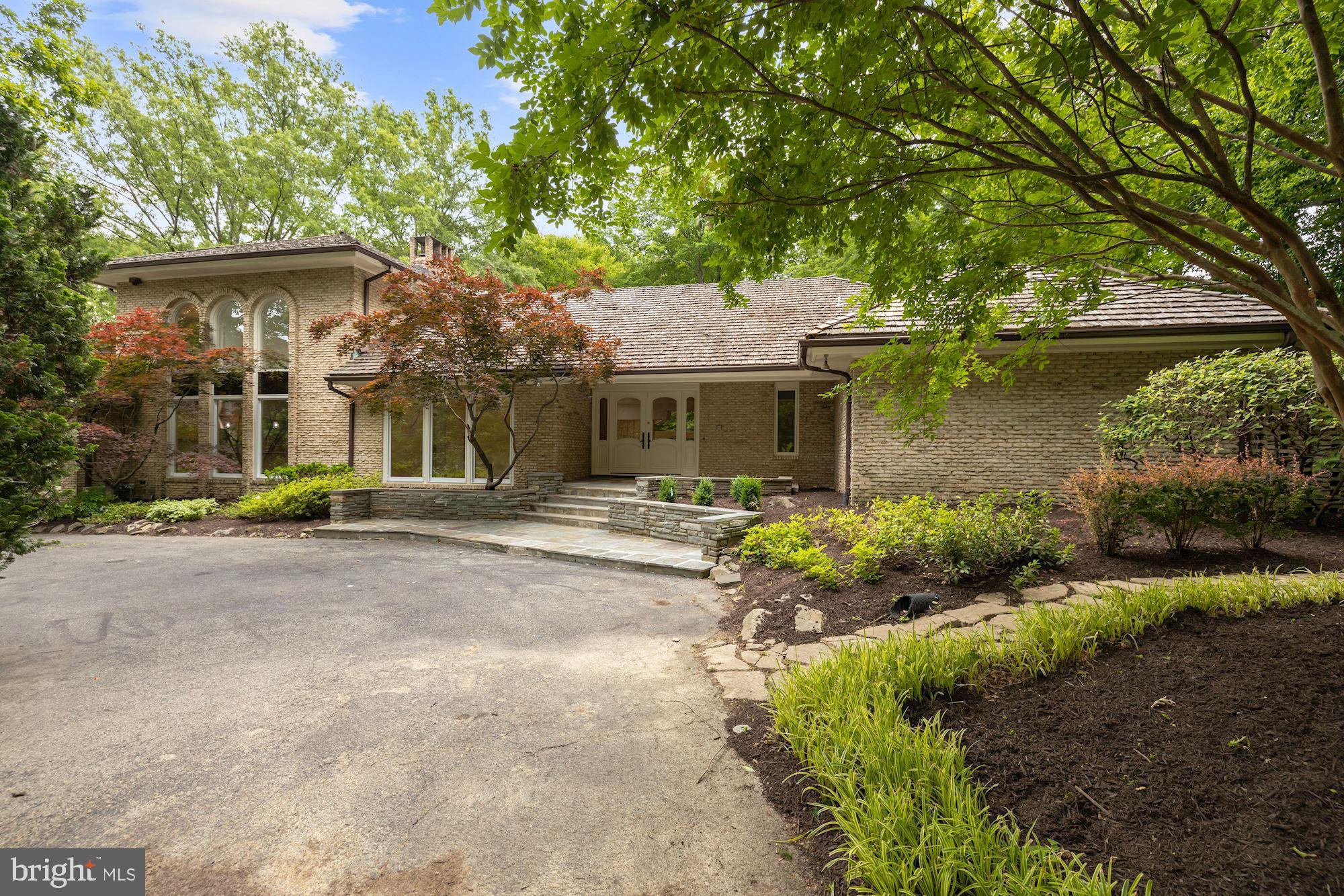 POTOMAC VILLAGE - Residential