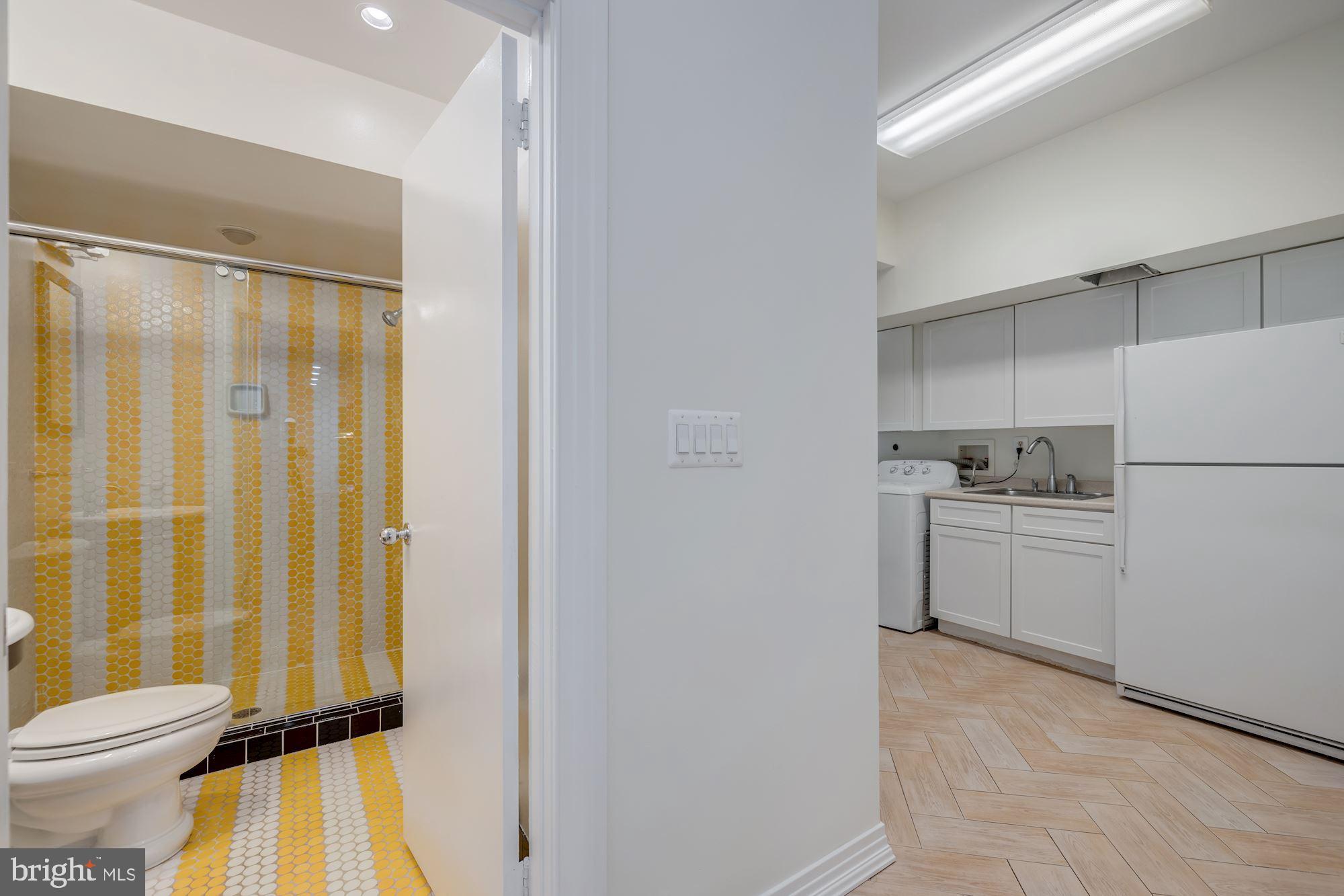 POTOMAC VILLAGE - Residential