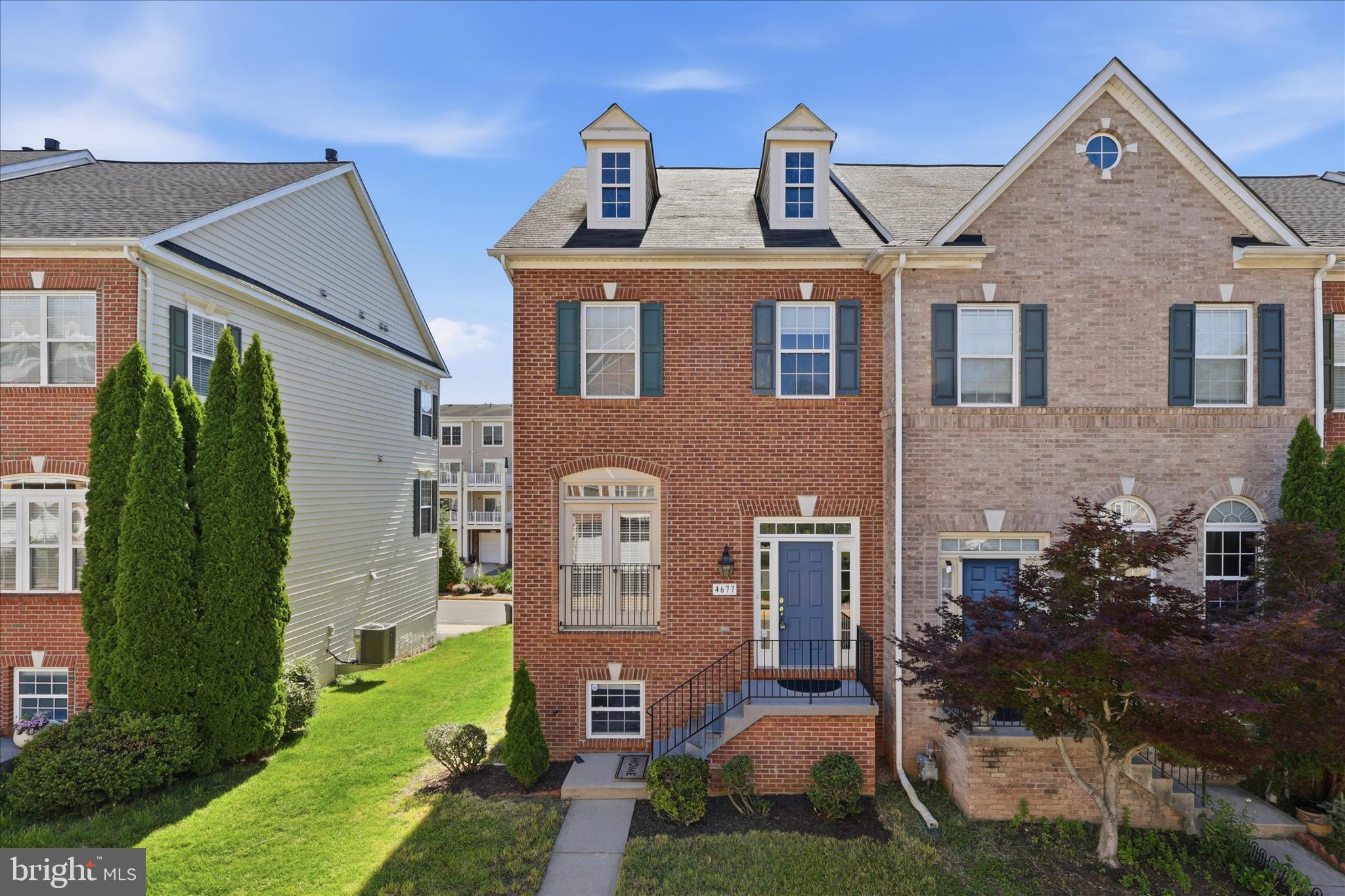 4677 CARISBROOKE LANE