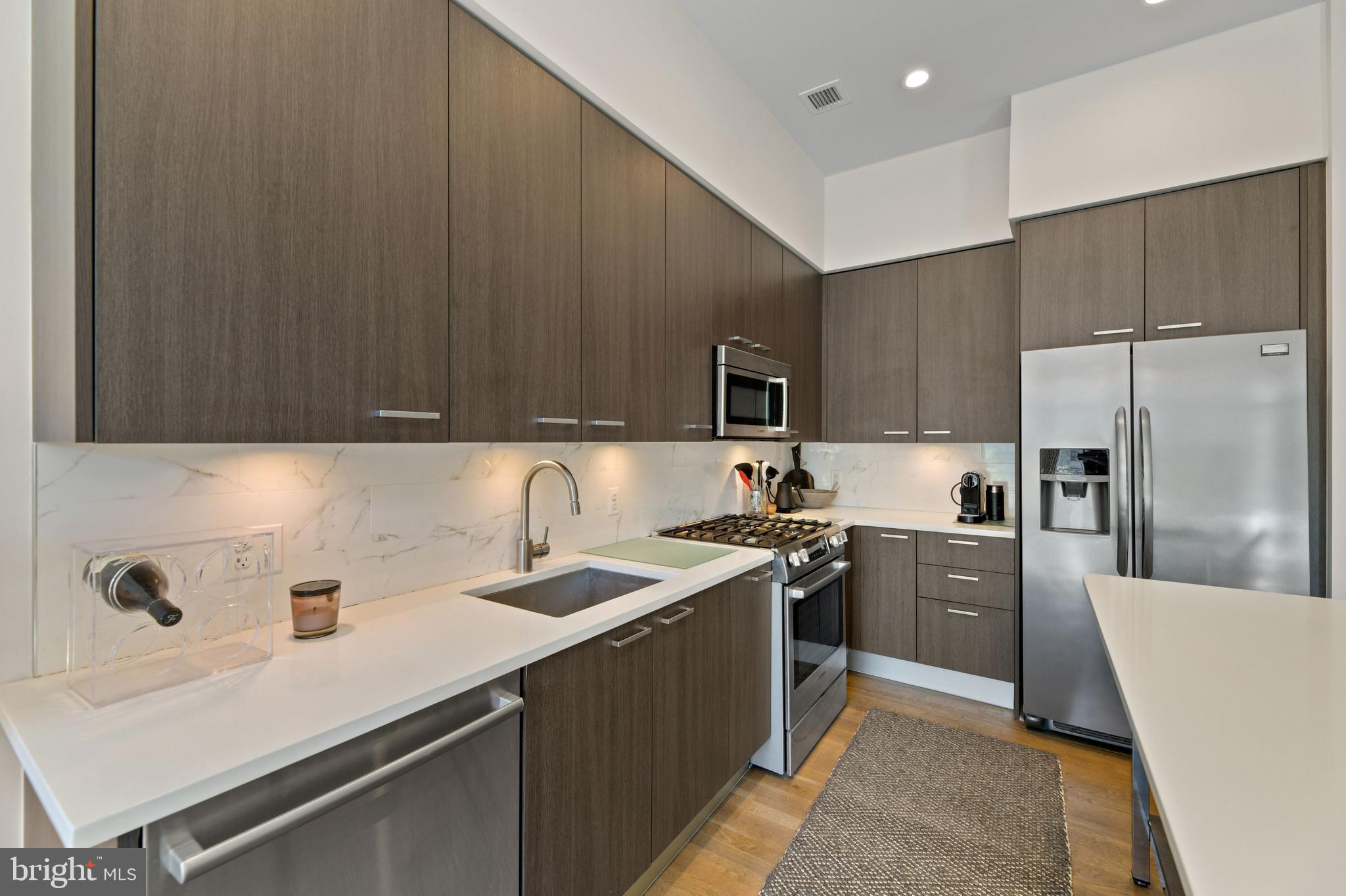 525 WATER STREET SW 326