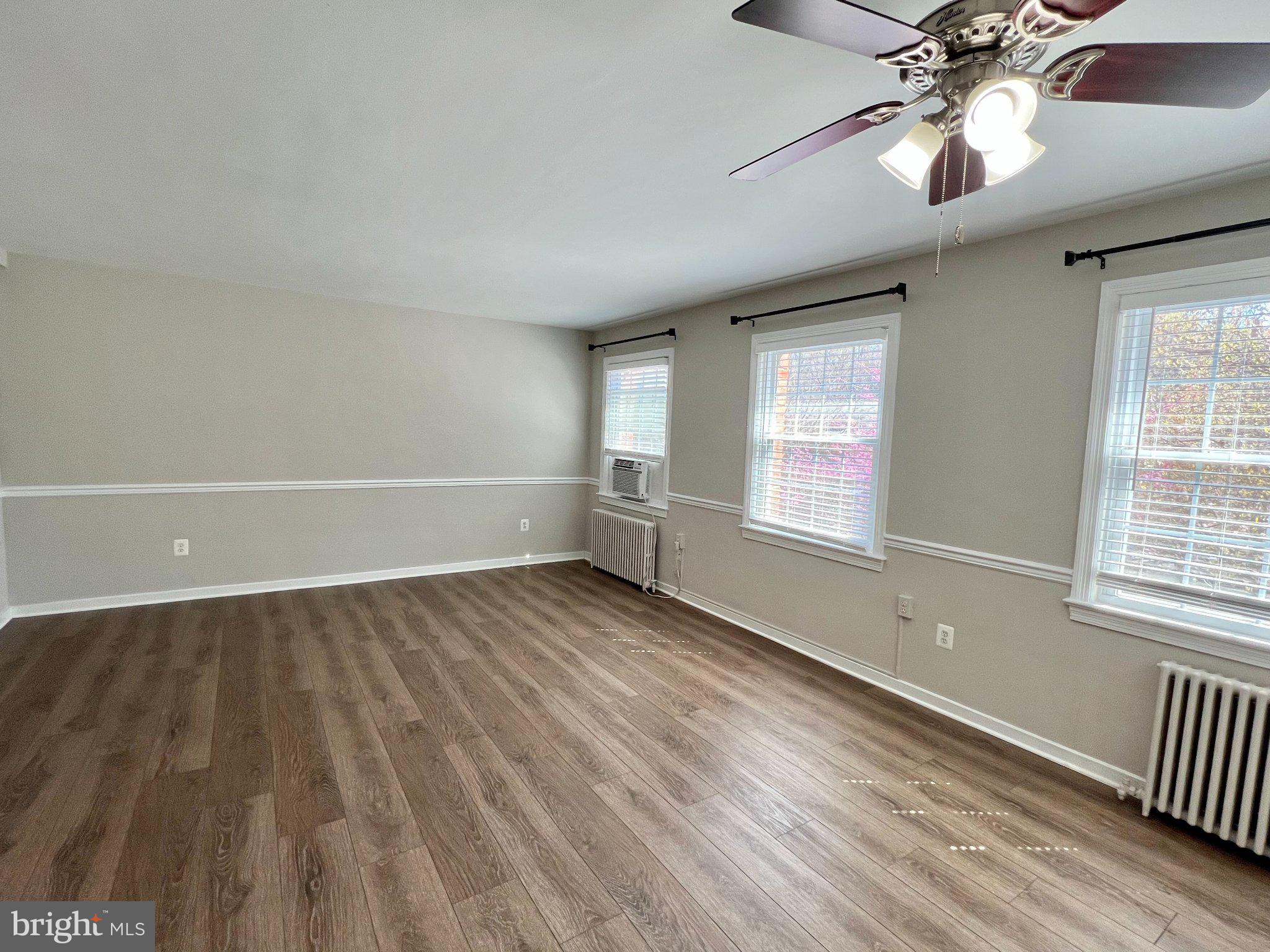 FREDERICK COURTS - Residential