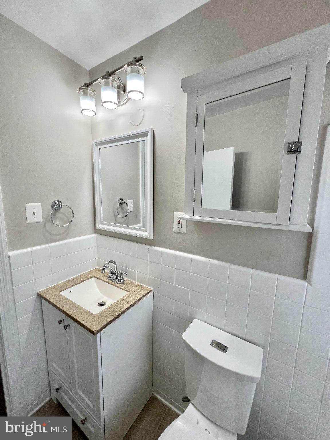 FREDERICK COURTS - Residential