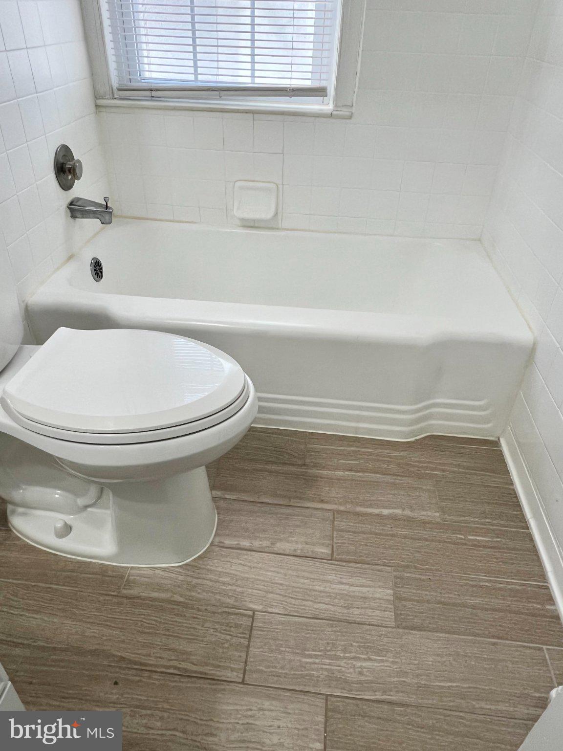 FREDERICK COURTS - Residential