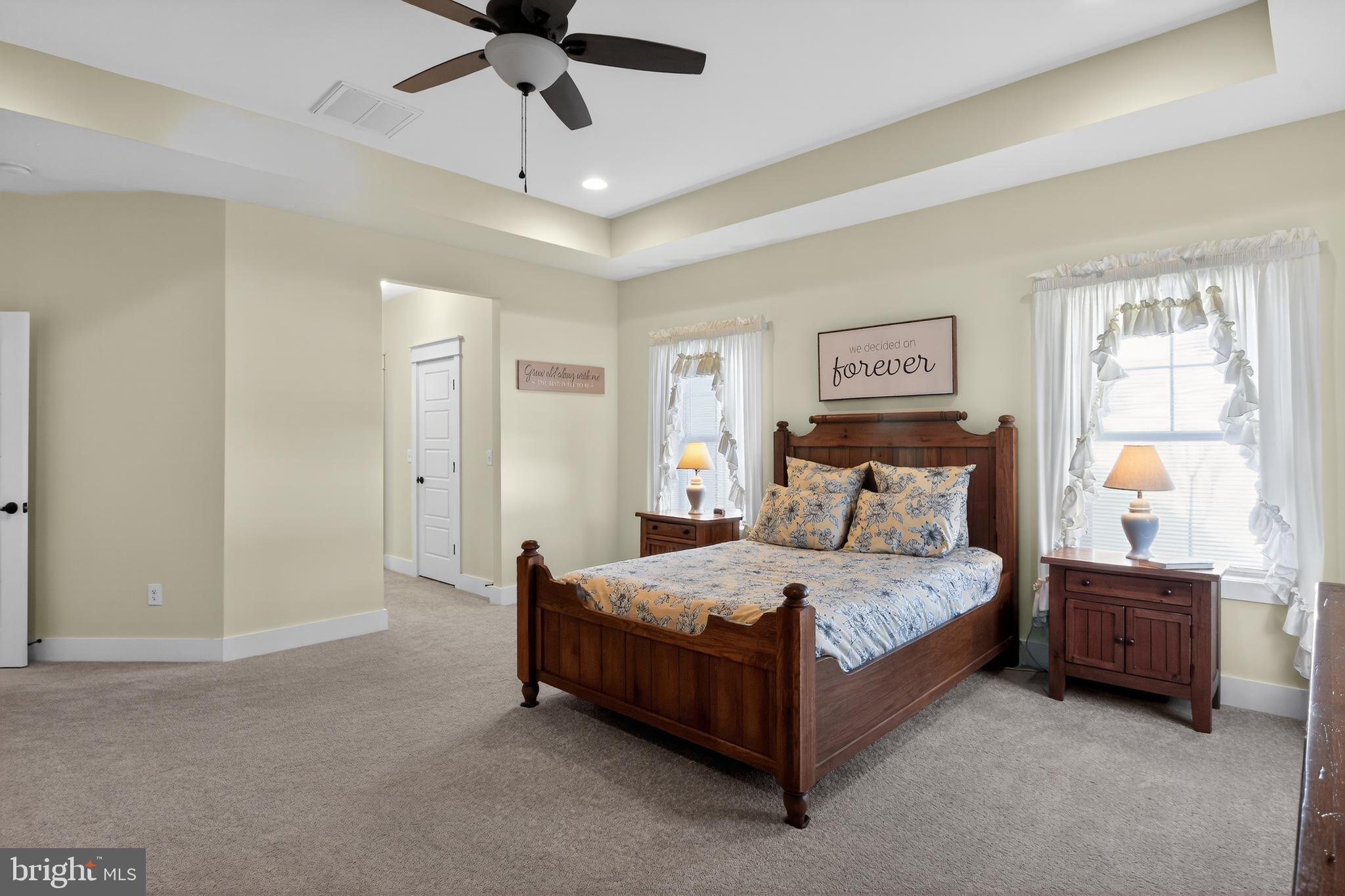 DEERE COUNTRY - Residential