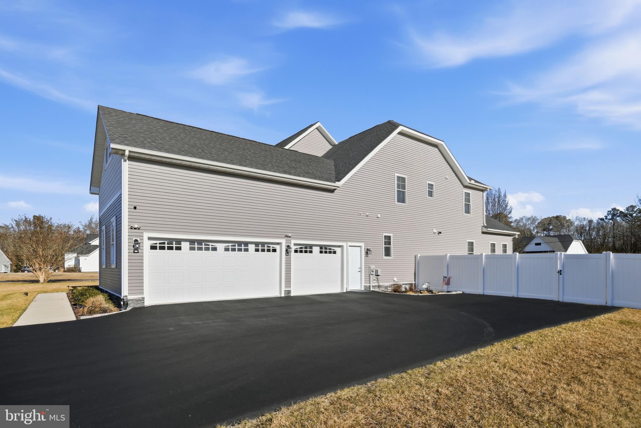 DEERE COUNTRY - Residential