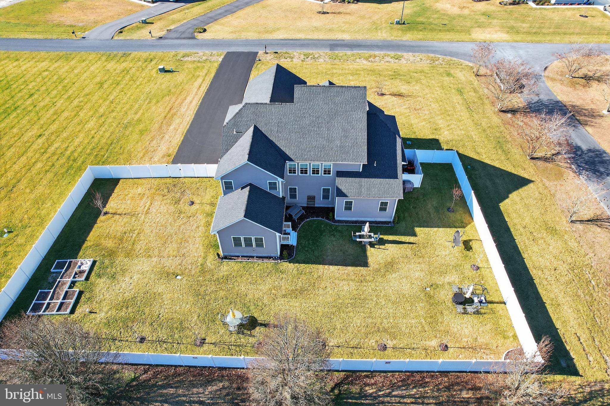 DEERE COUNTRY - Residential