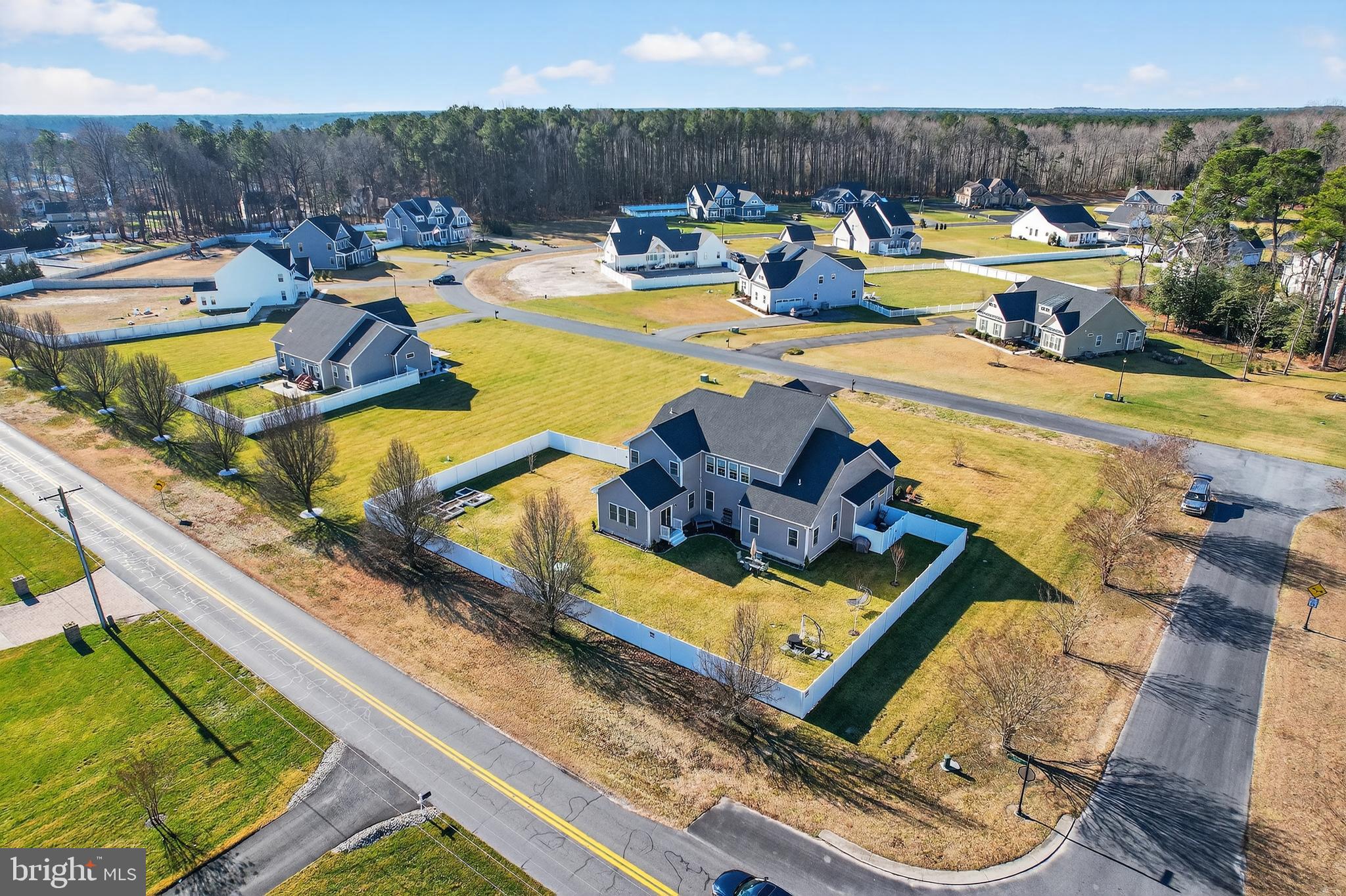 DEERE COUNTRY - Residential