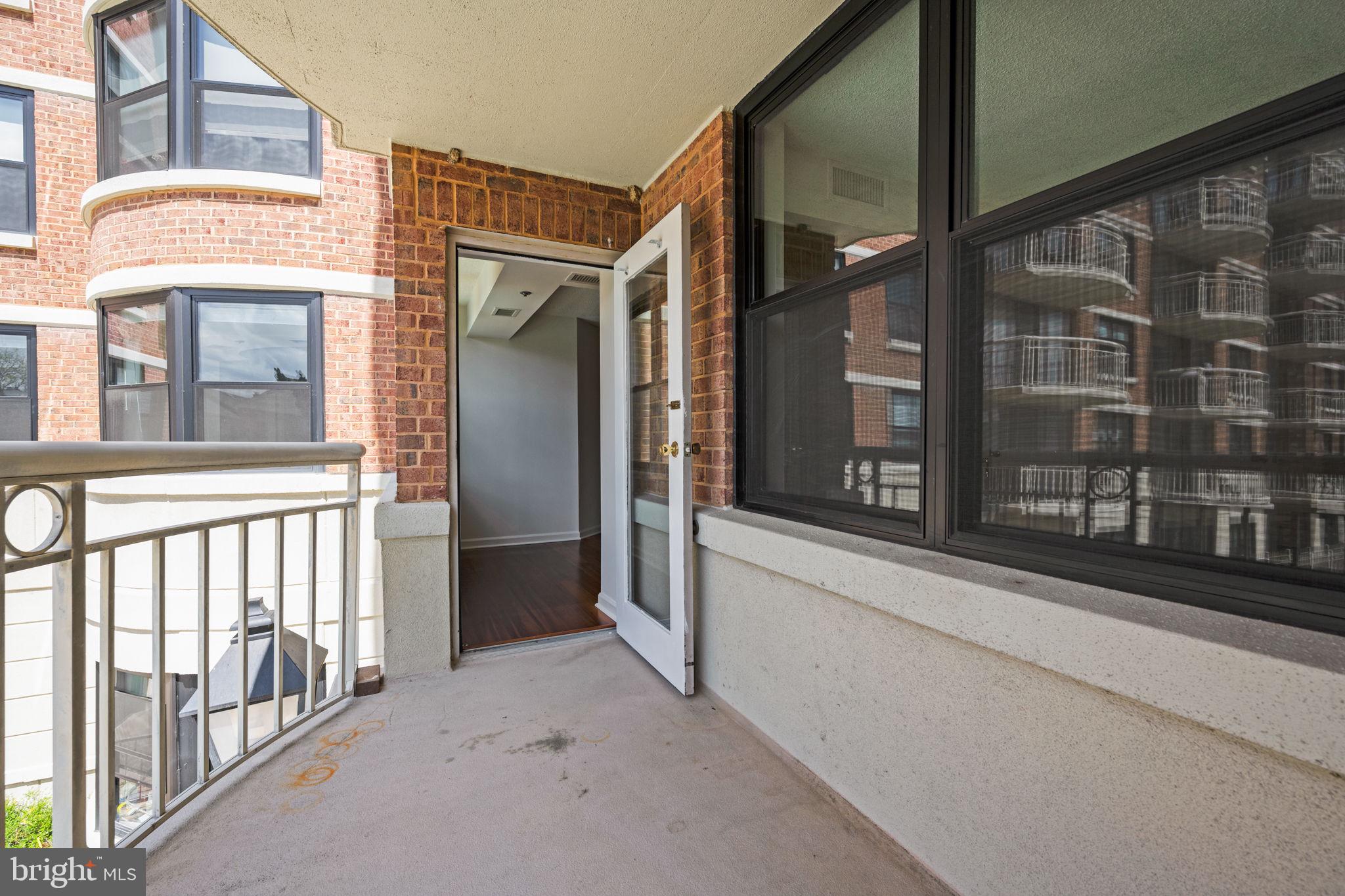 BRADDOCK PLACE - Residential Lease