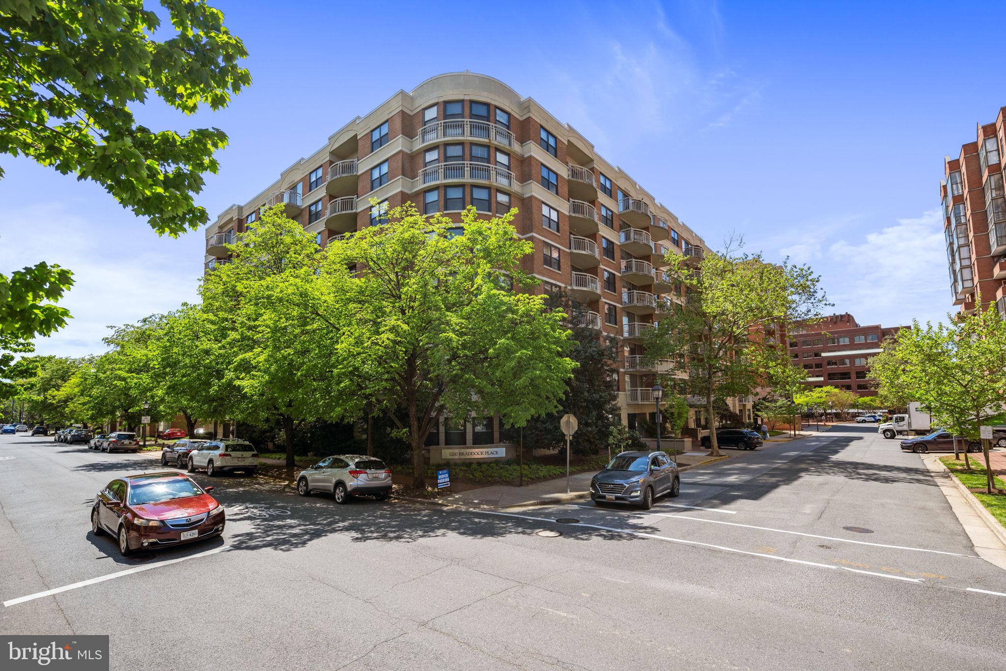 BRADDOCK PLACE - Residential Lease