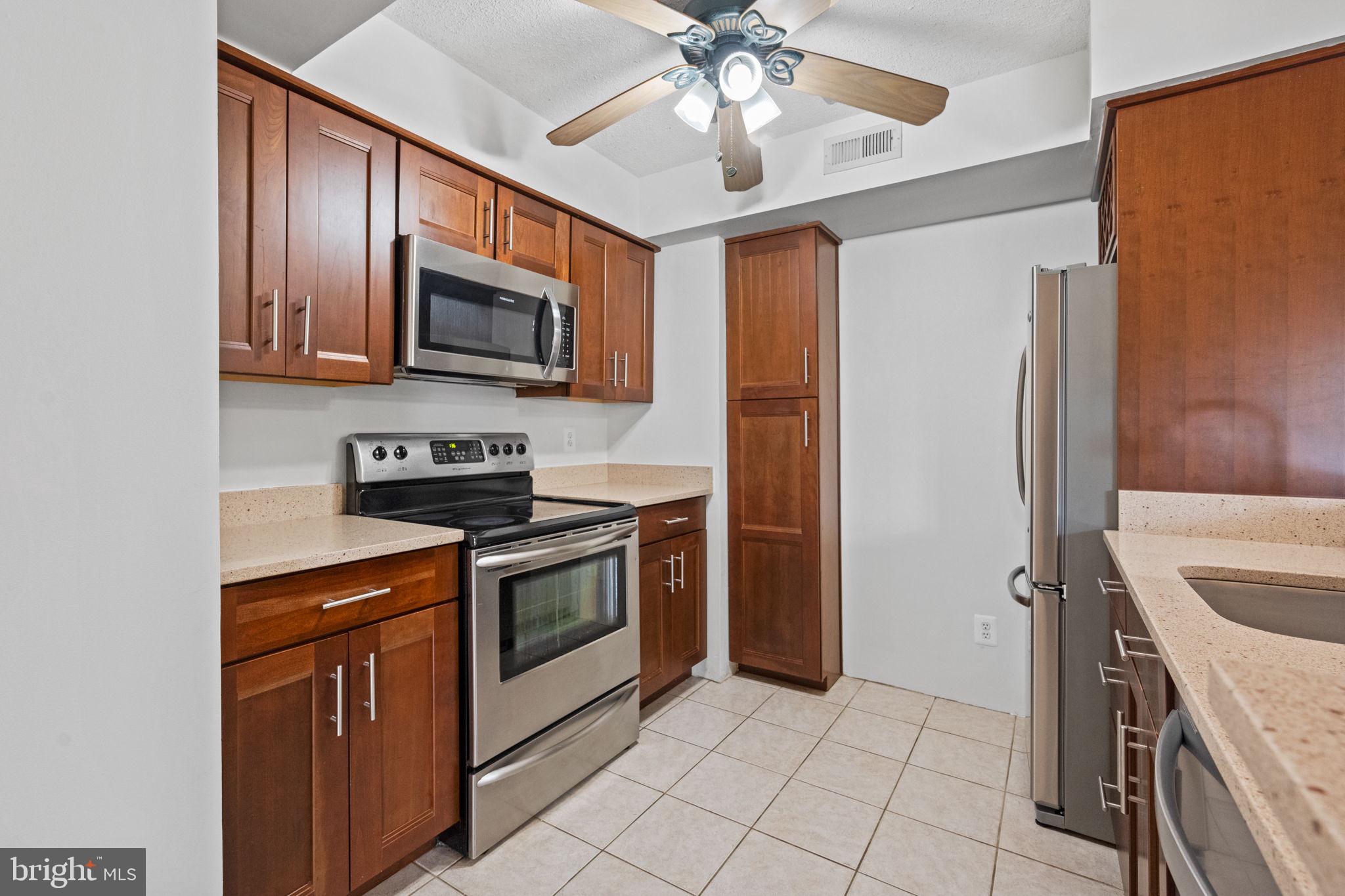 BRADDOCK PLACE - Residential Lease