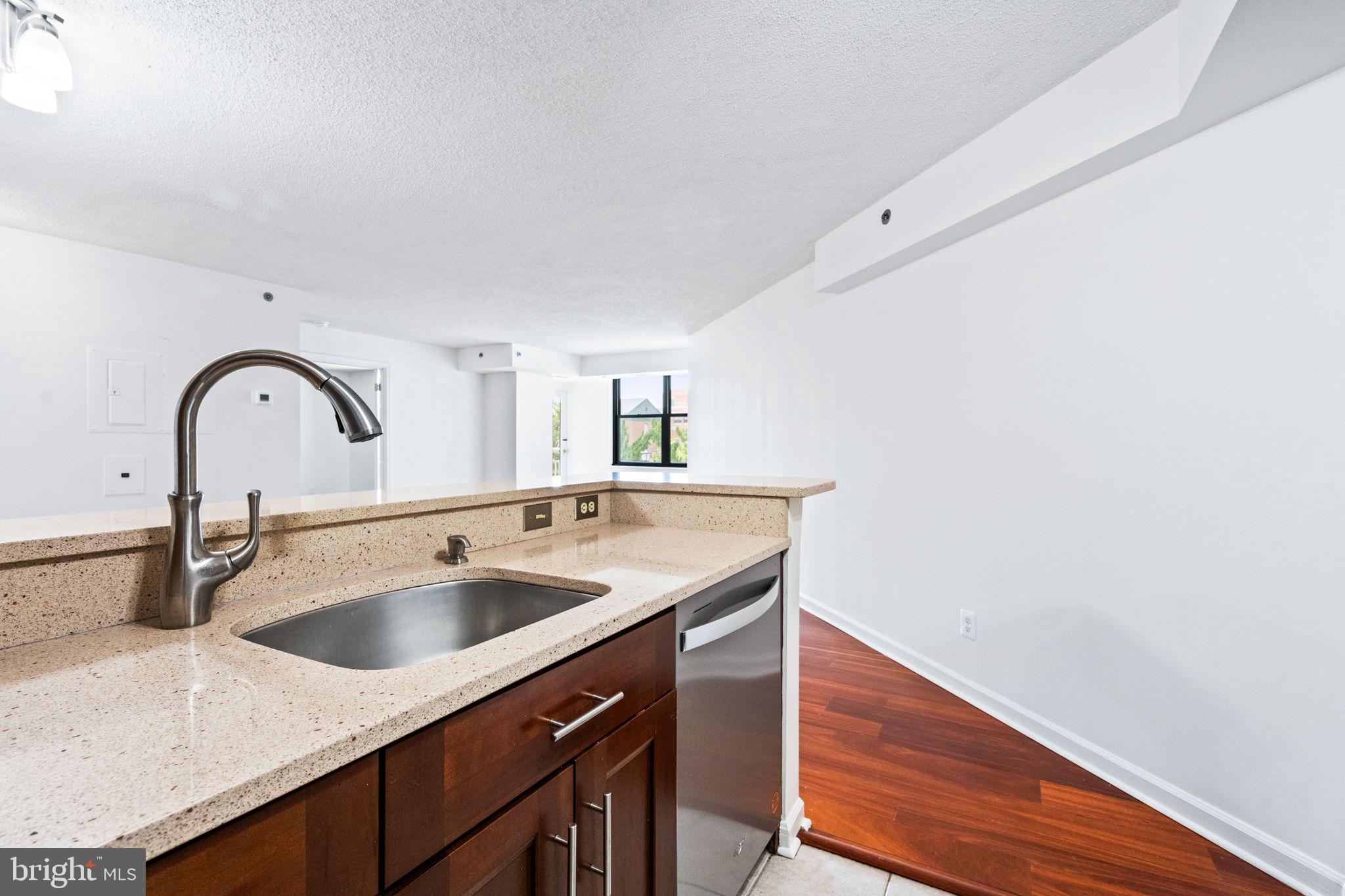 BRADDOCK PLACE - Residential Lease